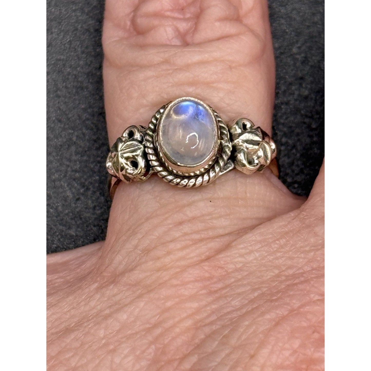 New Condition Sterling Silver Genuine Moonstone Ring Size 7.00 925