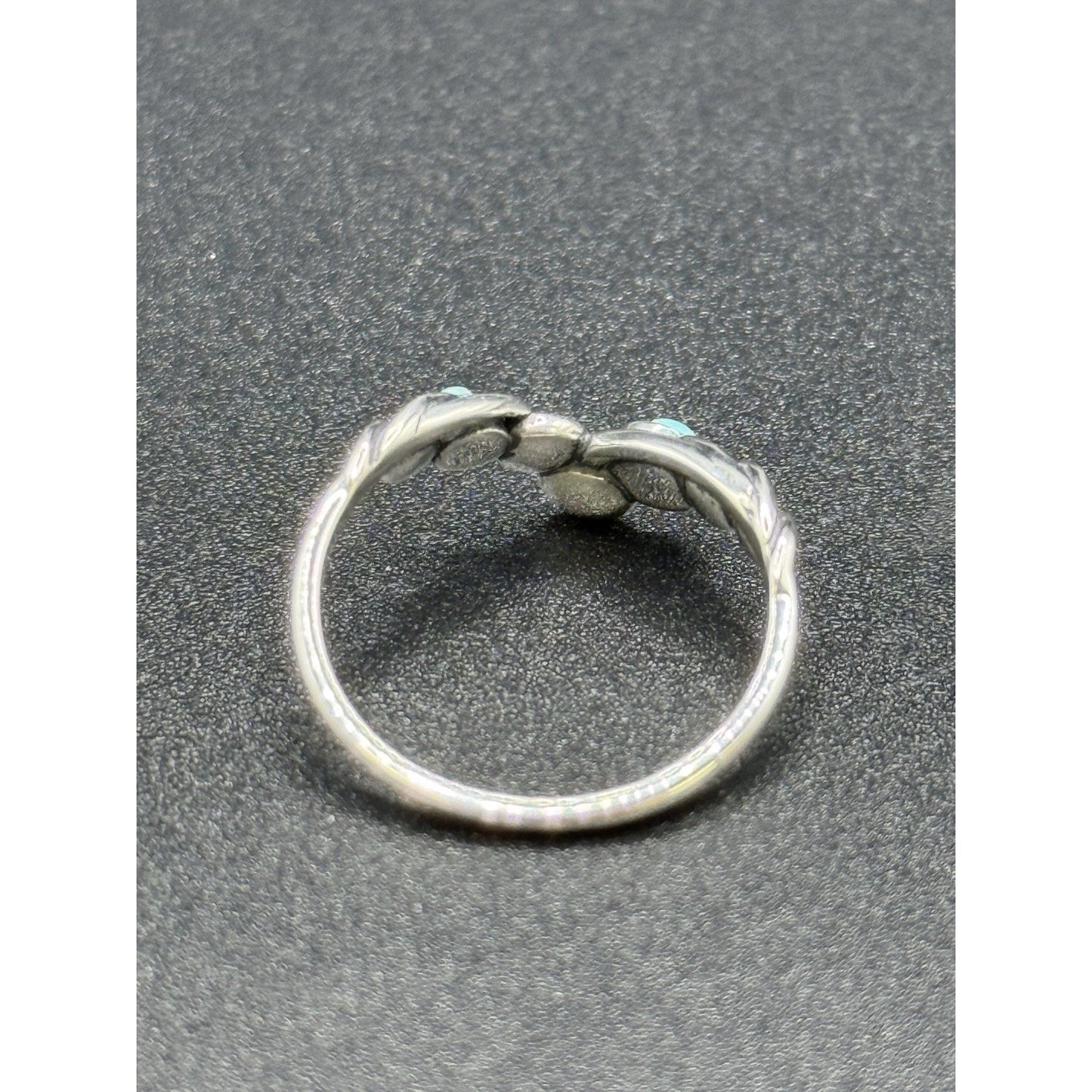 New Condition Sterling Silver Mushrooms Genuine Turquoise Ring Size 7.00 925