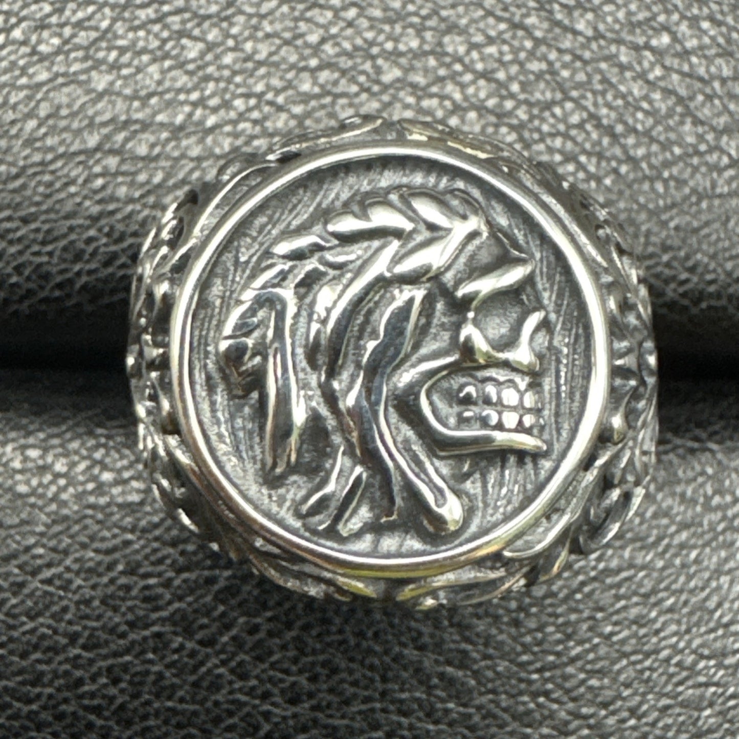 New Condition Sterling Silver Chieftain Skull Signet Ring Size 7