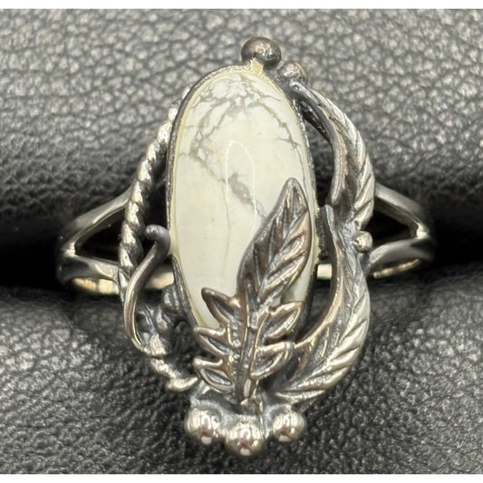 New Condition White Buffalo Sterling Silver Feather Ring Size 10