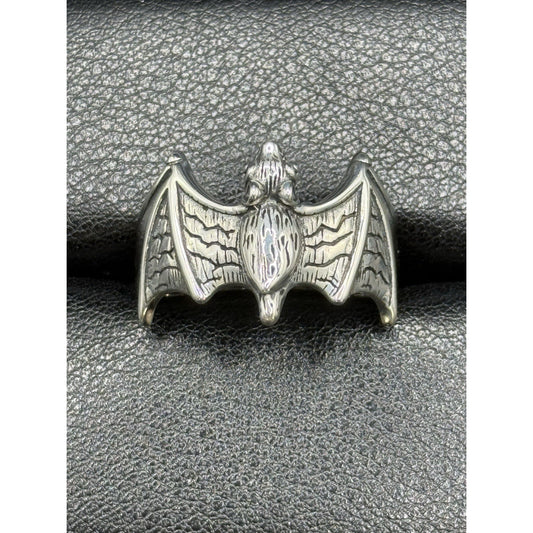 New Condition Sterling Silver Gents Bat Ring Size 10.00