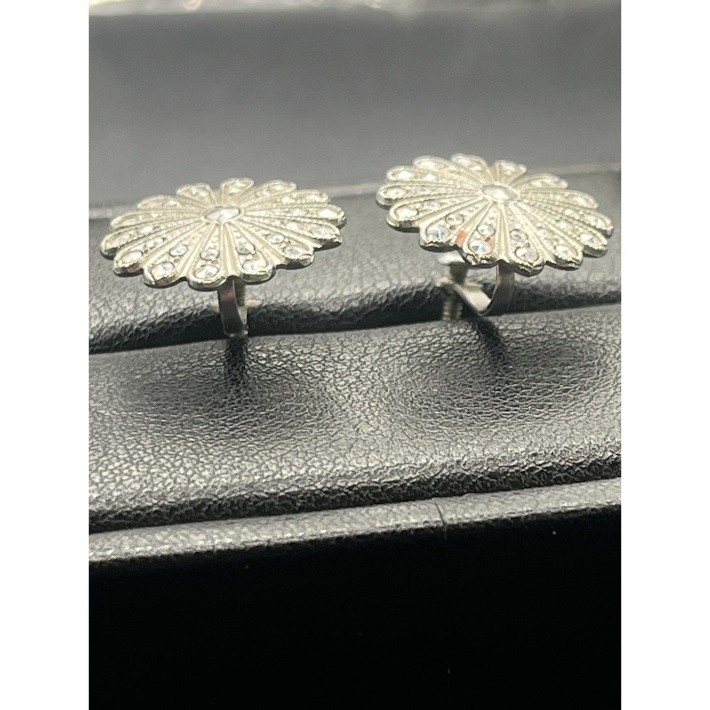 ExcellentUsedCondition Sterling Silver Marcasite Screwback Postless Earrings W15