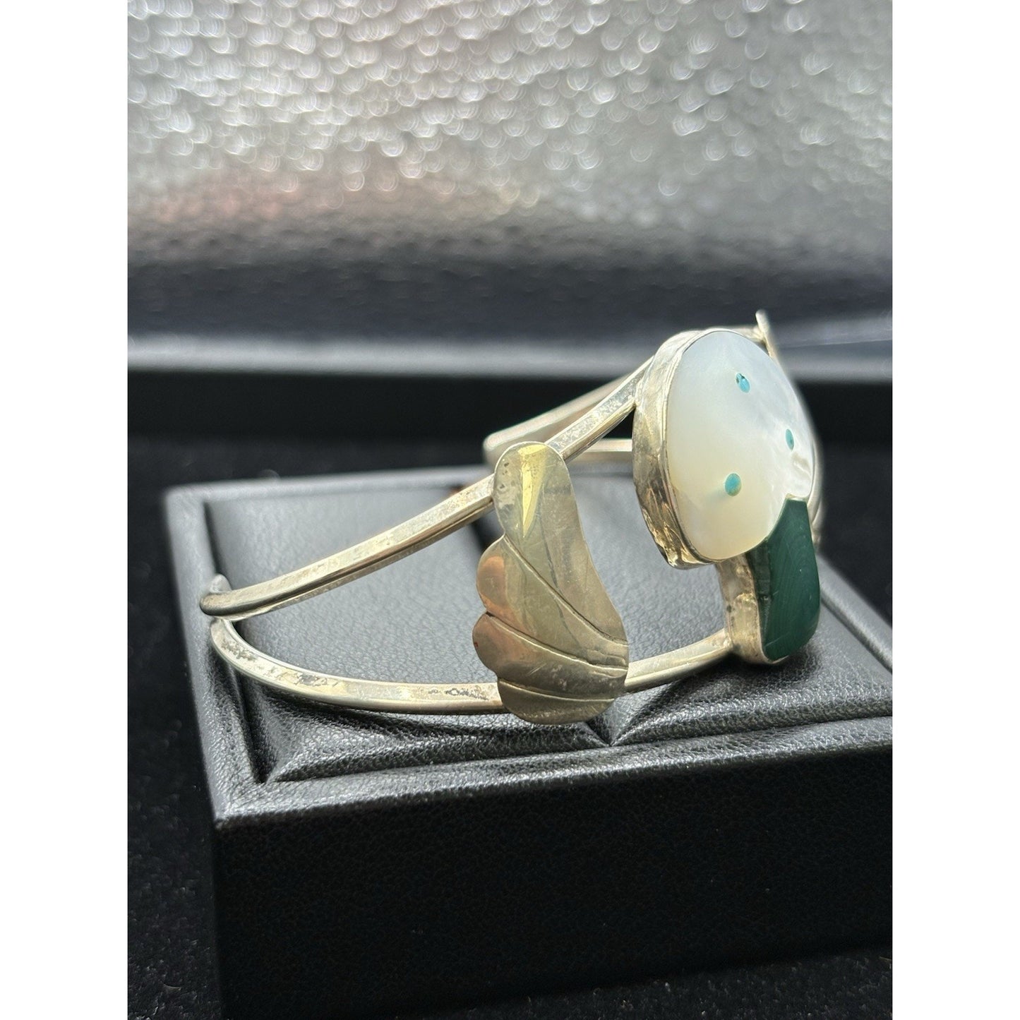 Zuni Sterling Silver Mushroom Malachite Mother Pearl Cuff Bracelet W17