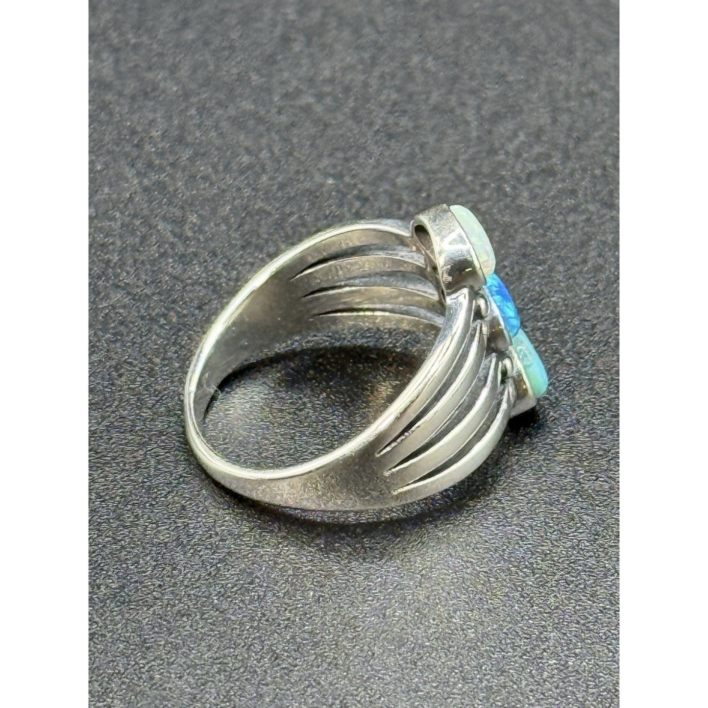 New Condition Sterling Silver Lab Opal Turquoise Split Ring Size 7.00