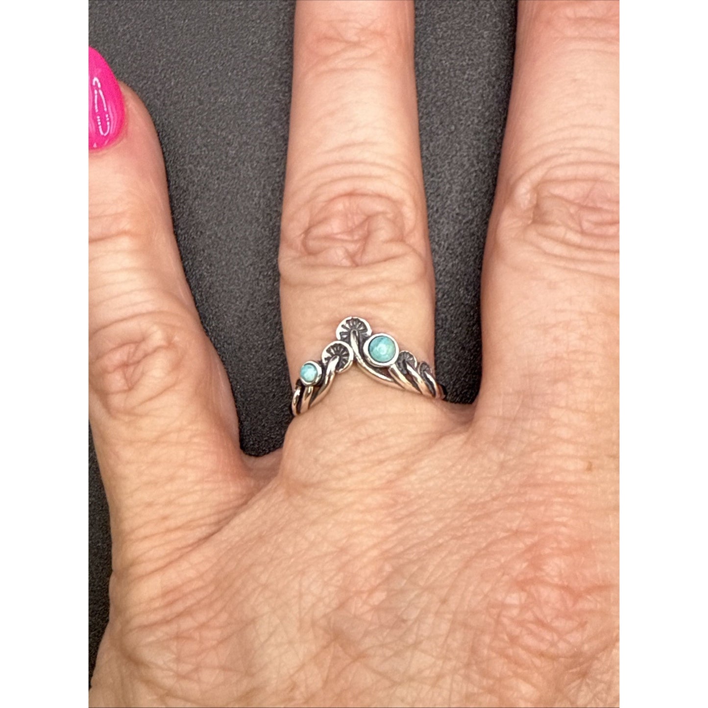 New Condition Sterling Silver Mushrooms Genuine Turquoise Ring Size 7.00 925