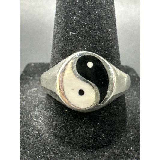 New Condition Sterling Silver Ying Yang Onyx Ring 925 Size 10