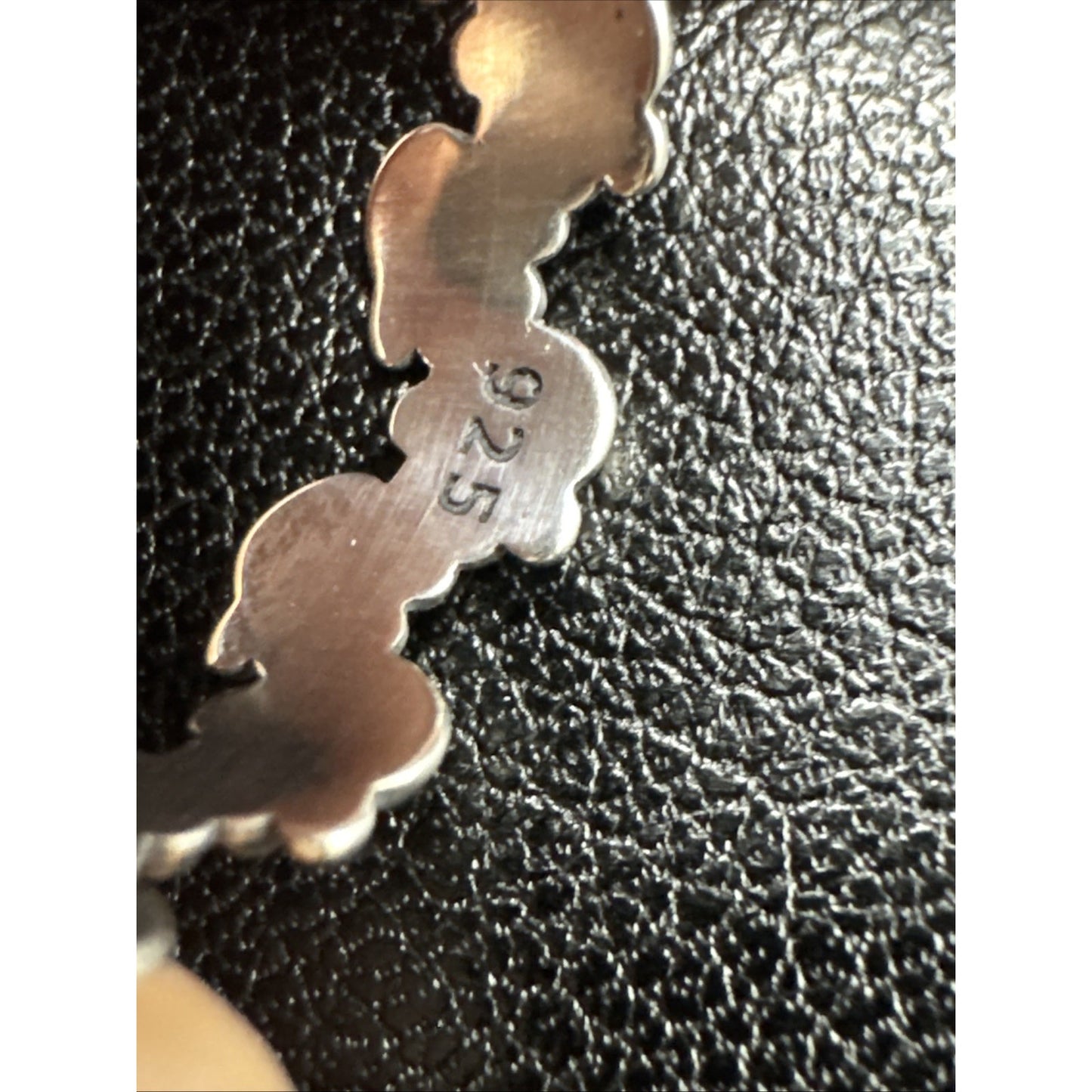 New Condition Sterling Silver Paw Prints Band Ring 925 Size 7