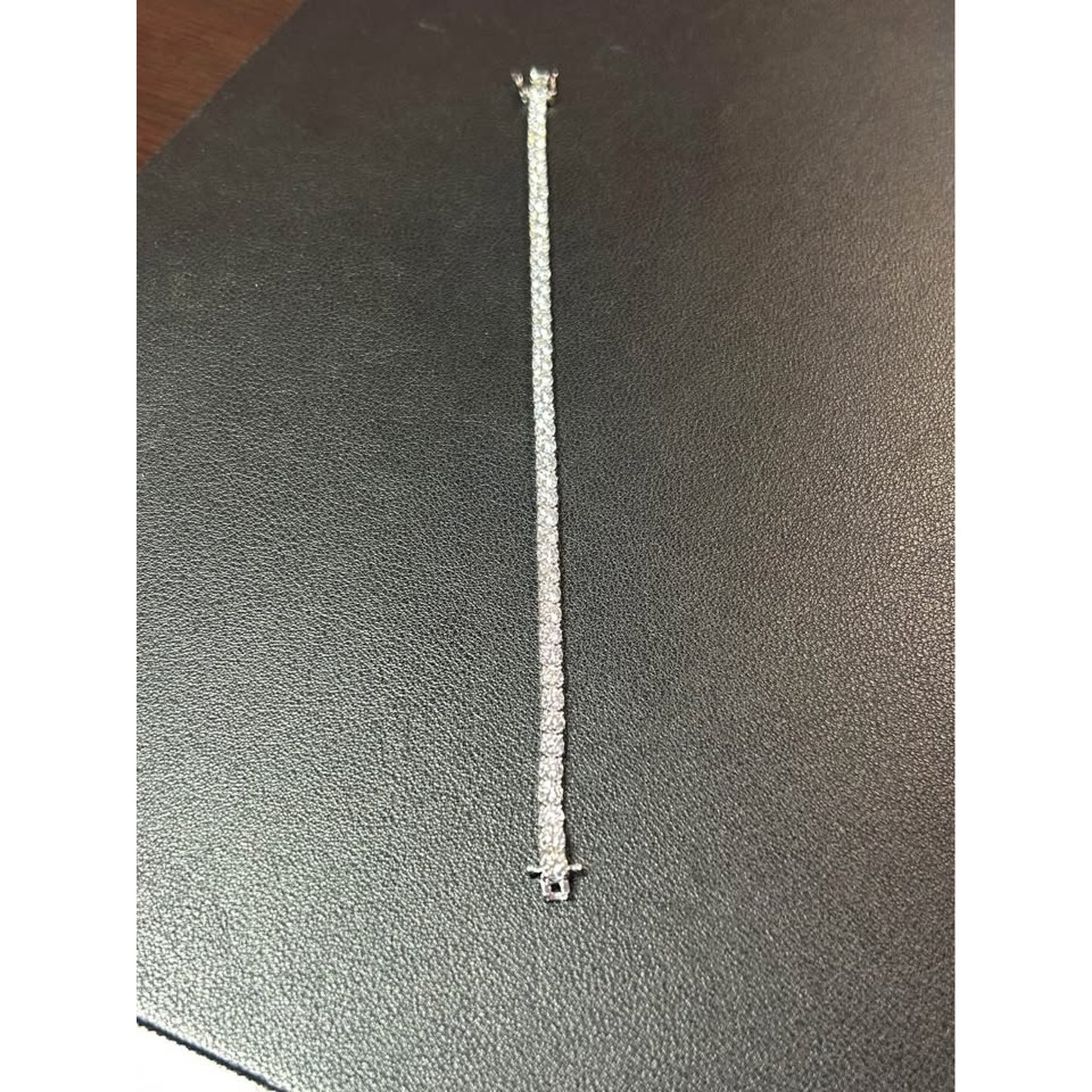 14k White Gold 8.00 Carat Lab Grown Diamond tennis bracelet F color VS clarity