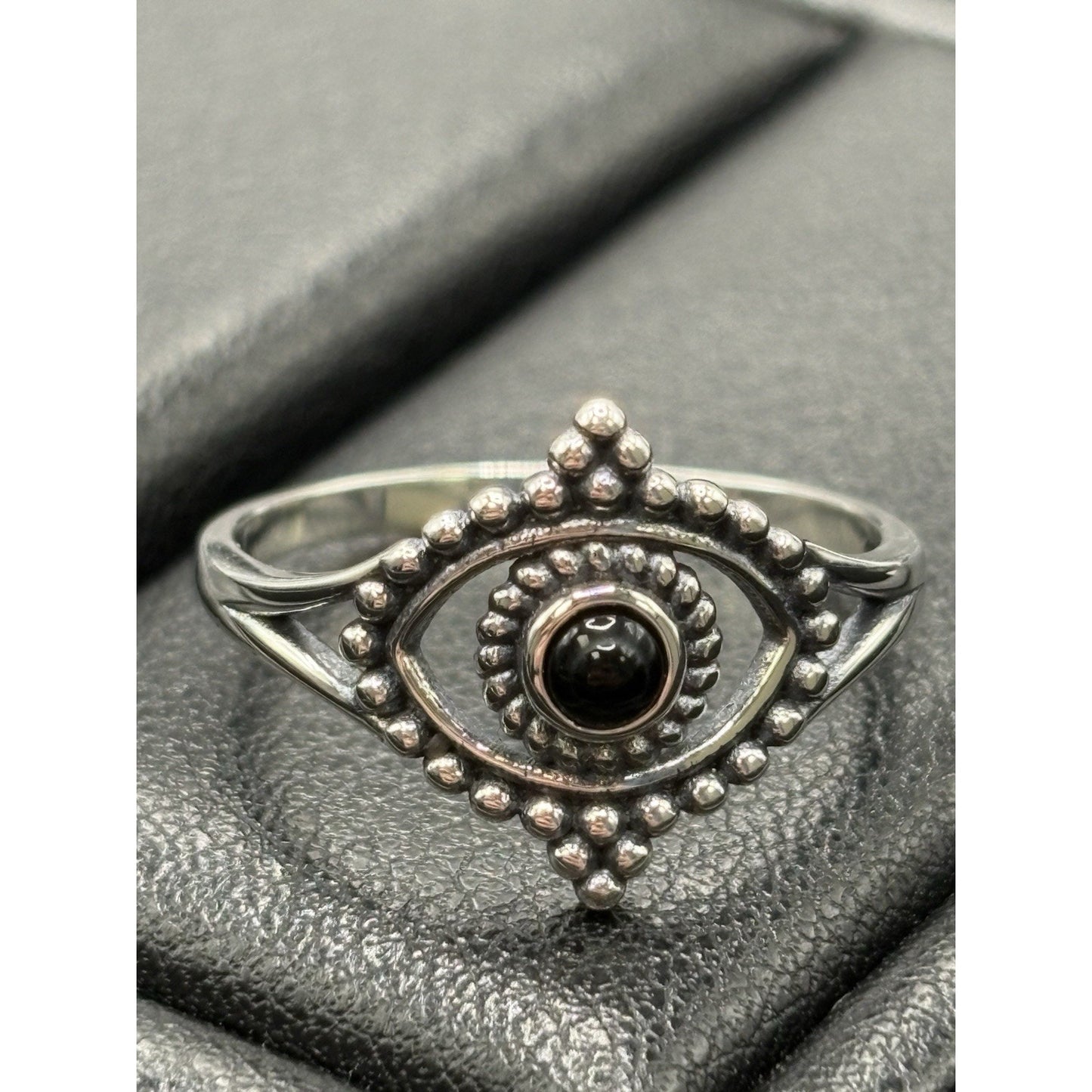 New Condition Sterling Silver Evil Eye Onyx Ring Size 7