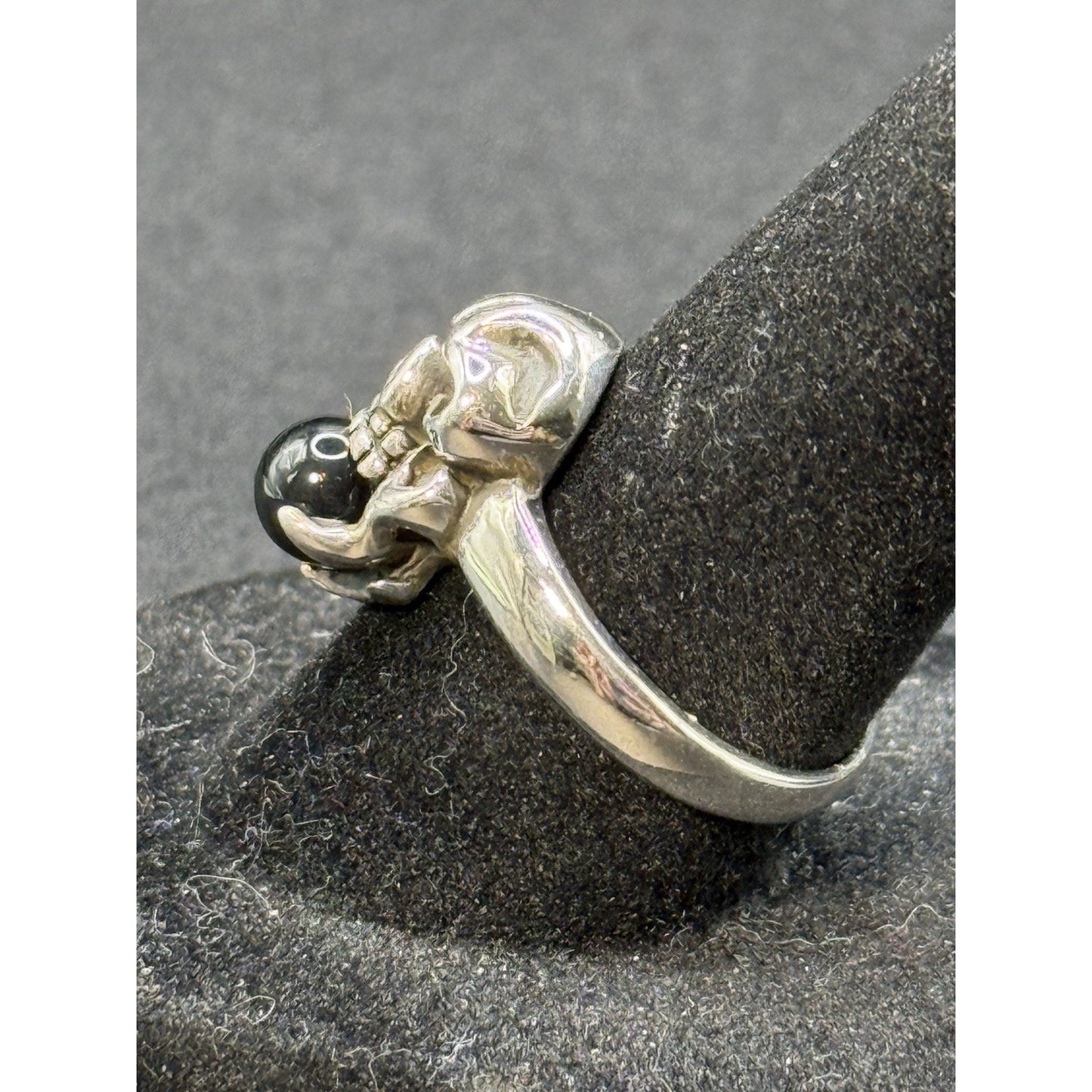 New Condition Sterling Silver Onyx Skull Ring Size 7.00