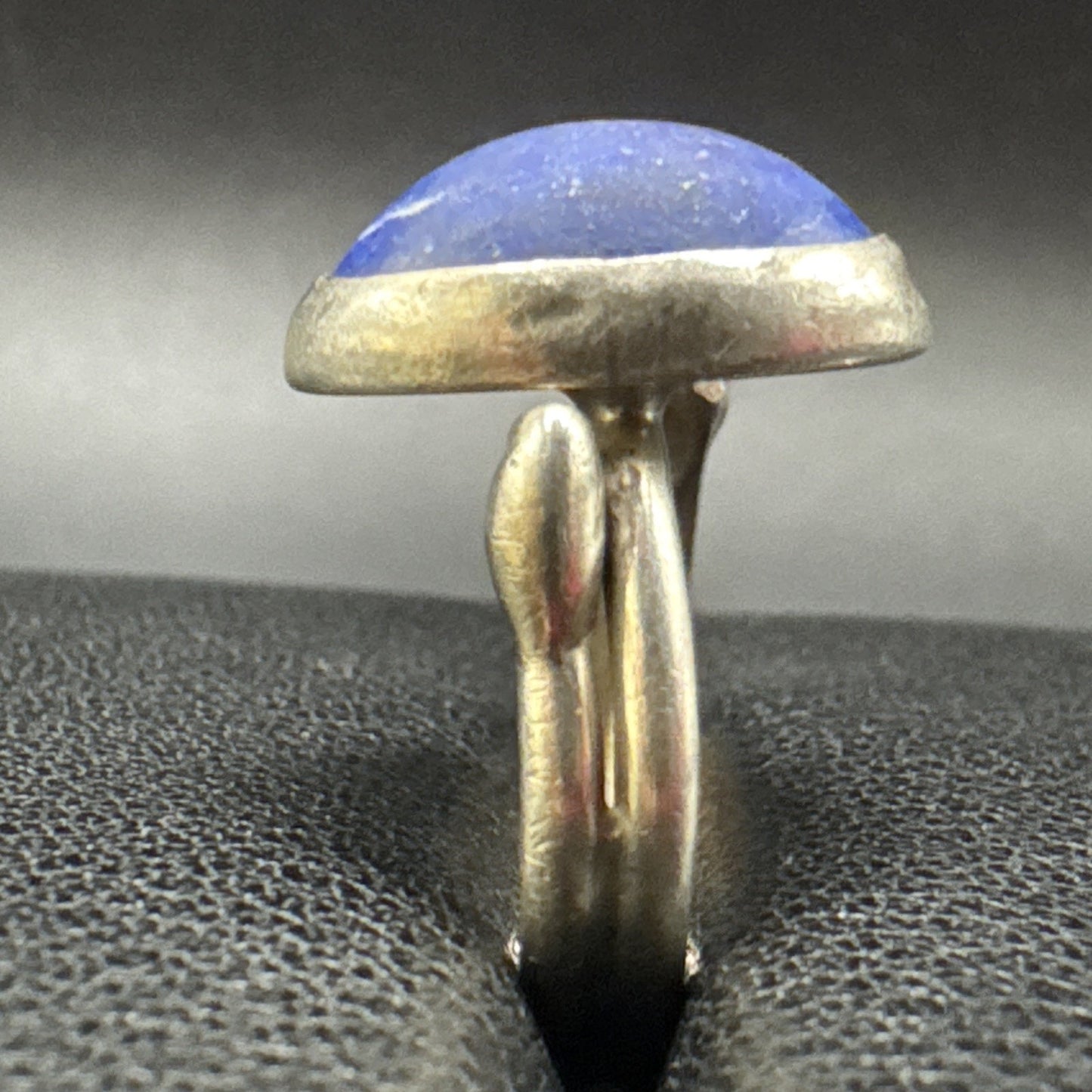 Sterling Silver Lapis Cabachon Ring 925 Size 7 Q23