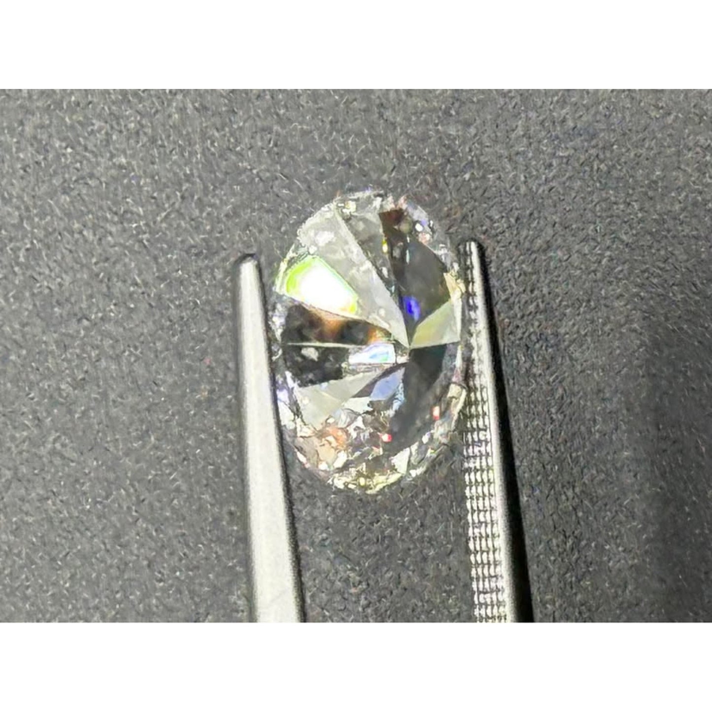 Loose 3.03 Carat Lab Grown Oval Brilliant Diamond E Color VS1 Clarity IGI