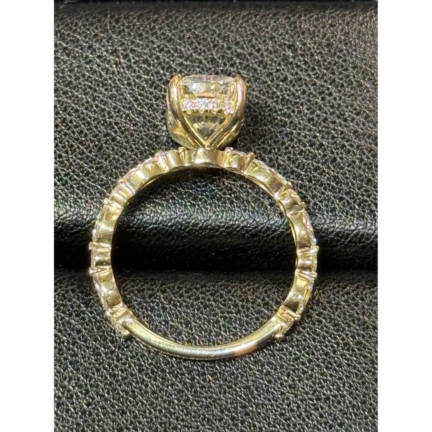 Brand New 14k Yellow Gold 3.01 Cushion Cut Lan Grown Diamond Ring E Color VVS2 Clarity IGI