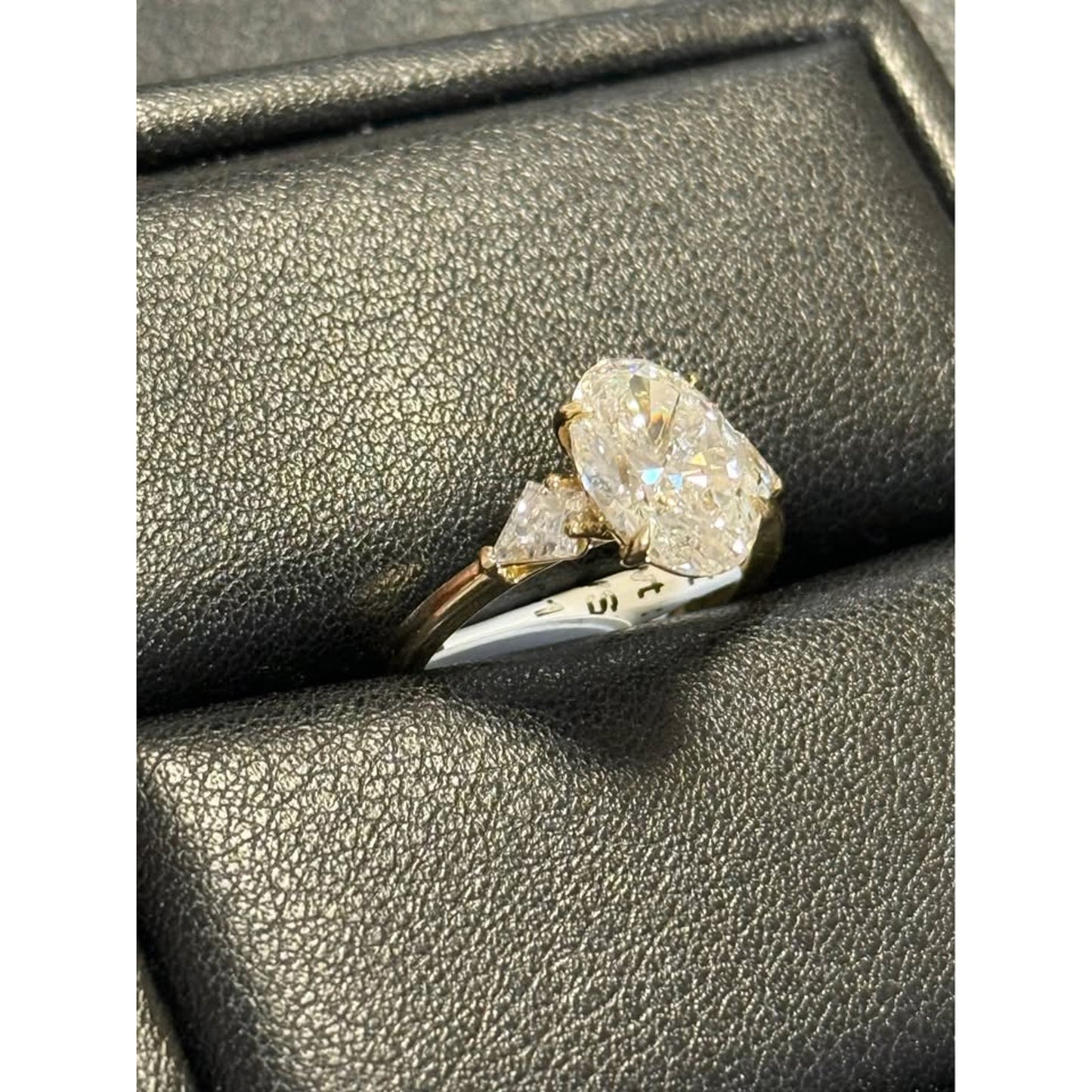 14k Yellow Gold 3.03 Oval Lab Grown Diamond Ring Kite Sides E Color VVS2 Clarity