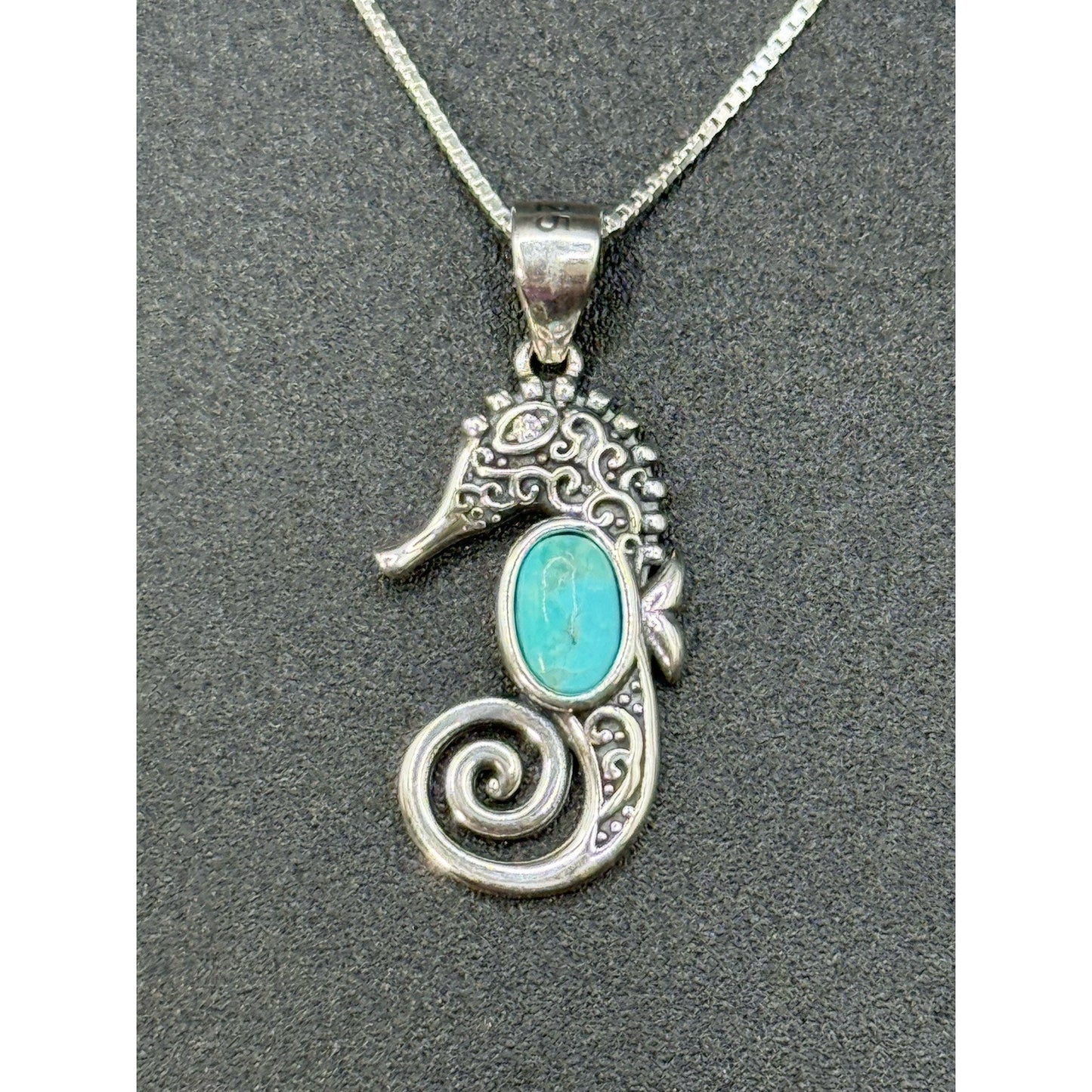 18” New Condition Sterling Silver Turquoise Seahorse Pendant Necklace 925