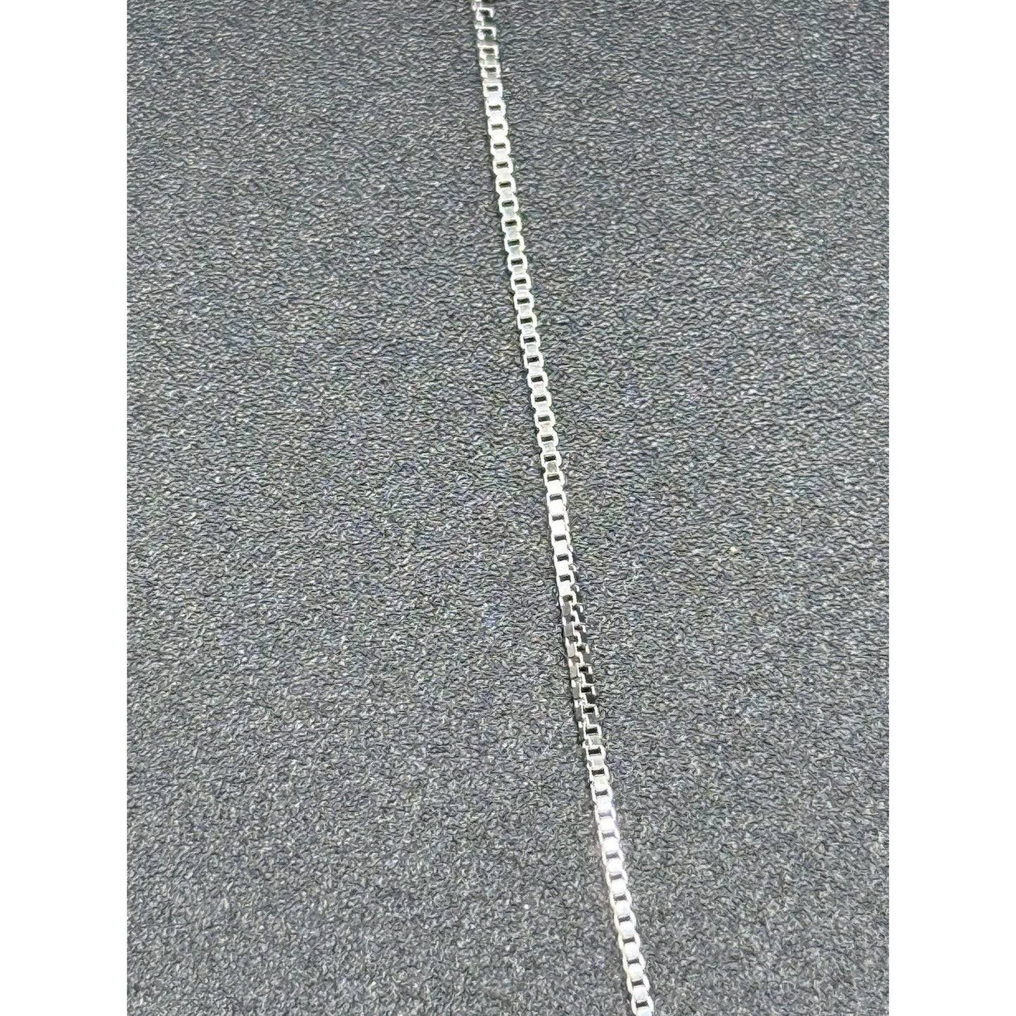 New Condition 18” Sterling Silver Moissanite Modernist Pendant Necklace GRA