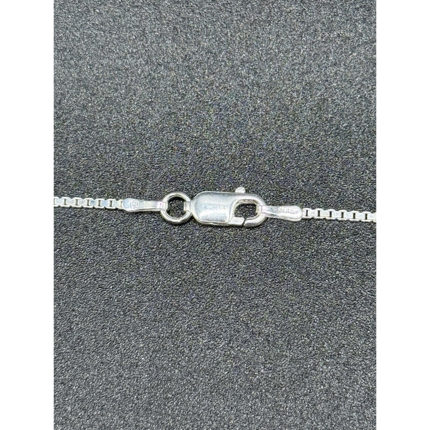 20” New Condition Sterling Silver Horse Pendant Necklace Box Chain P7