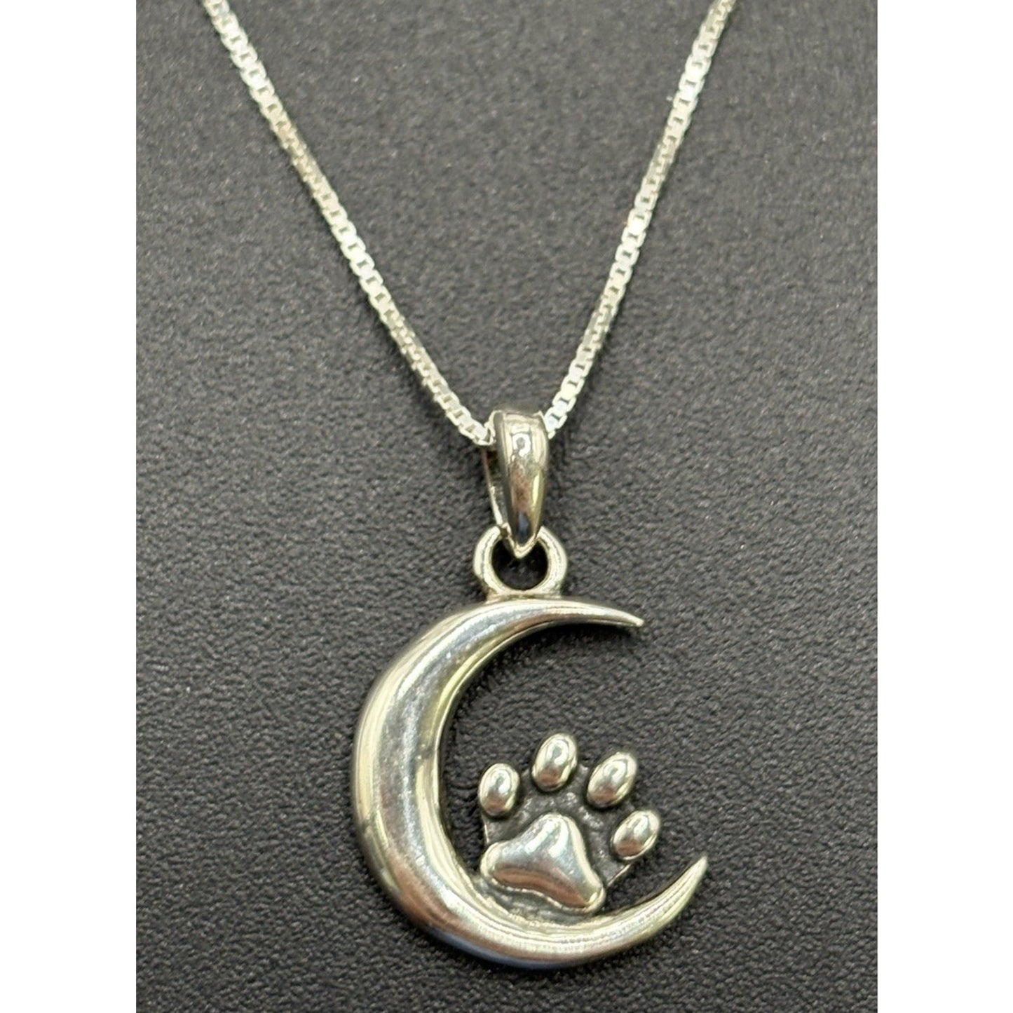 18" New Condition Sterling Silver Paw Print Moon Pendant Necklace 925