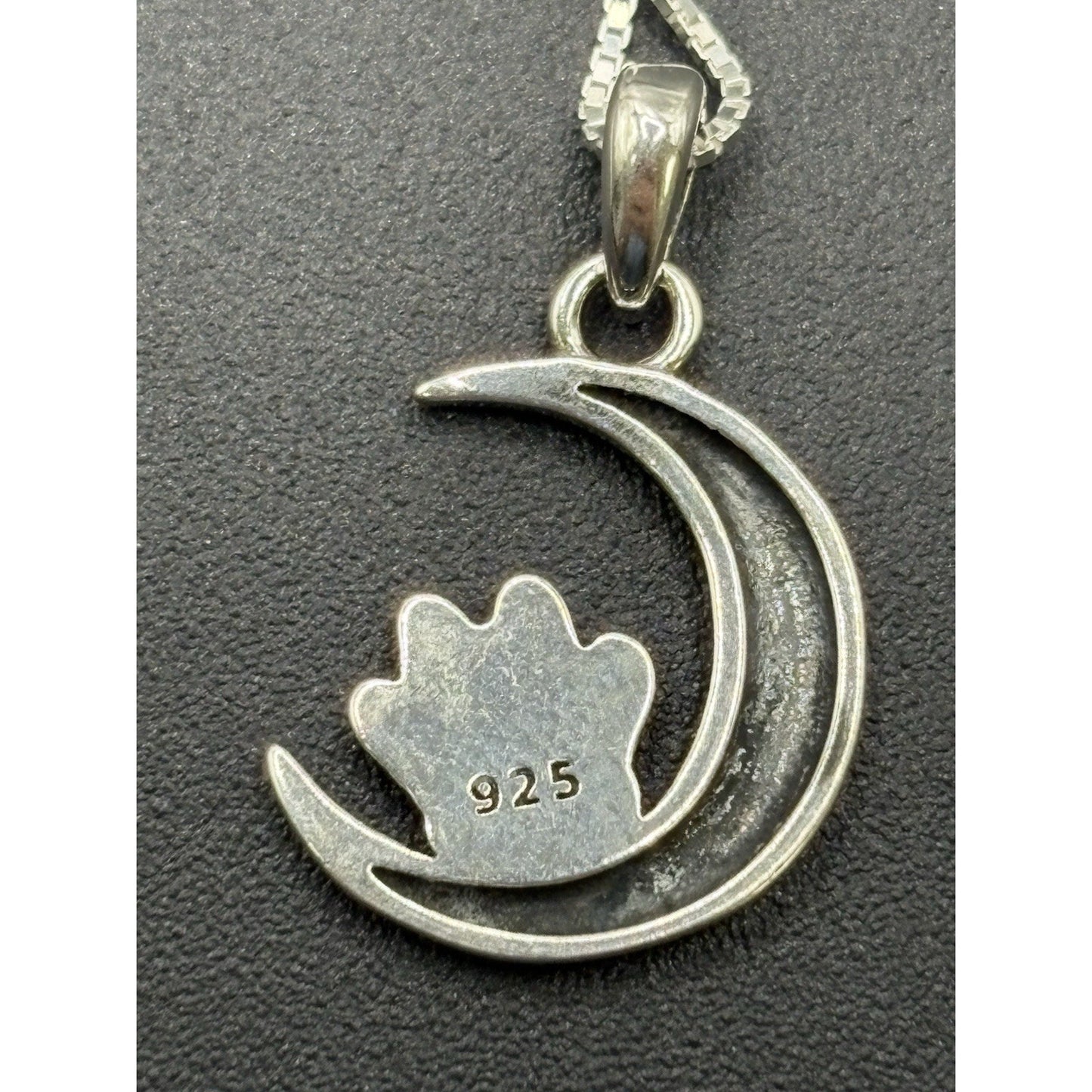 18" New Condition Sterling Silver Paw Print Moon Pendant Necklace 925