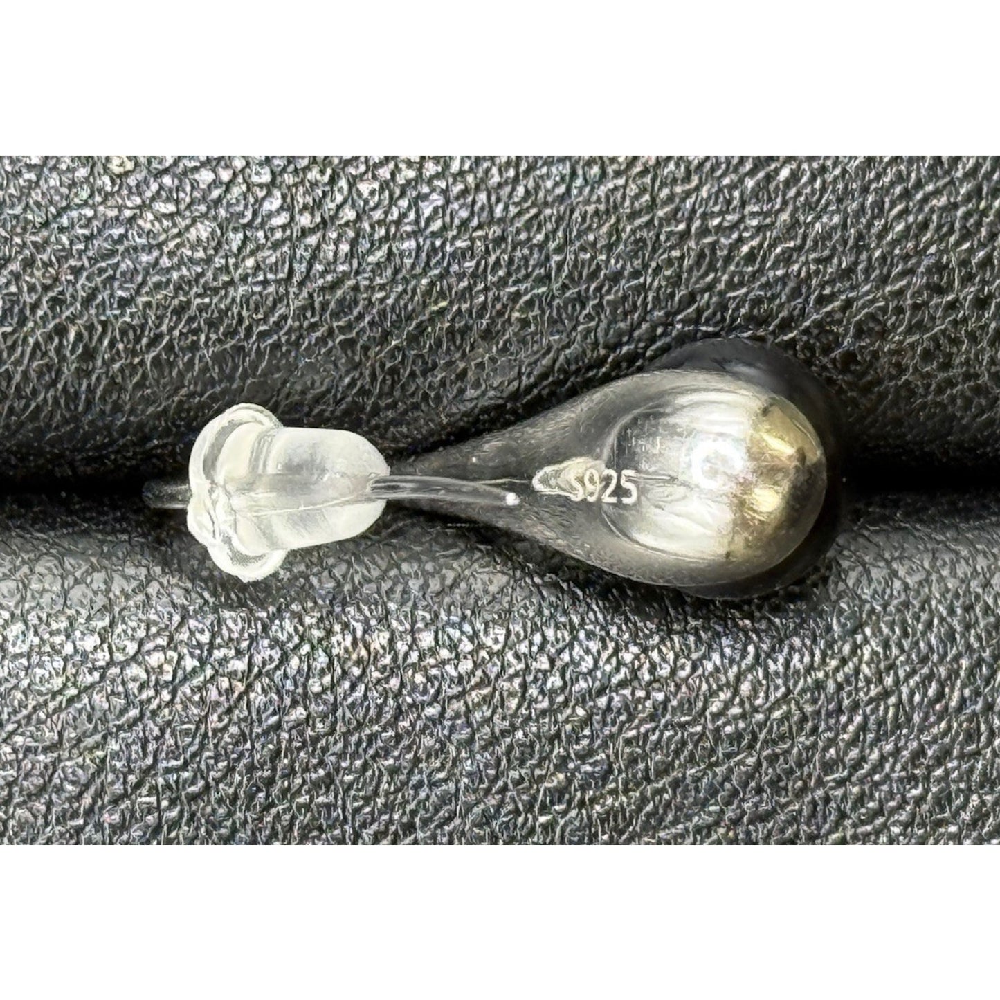 New Condition Sterling Silver Freshwater Black Pearl Dangle Earrings