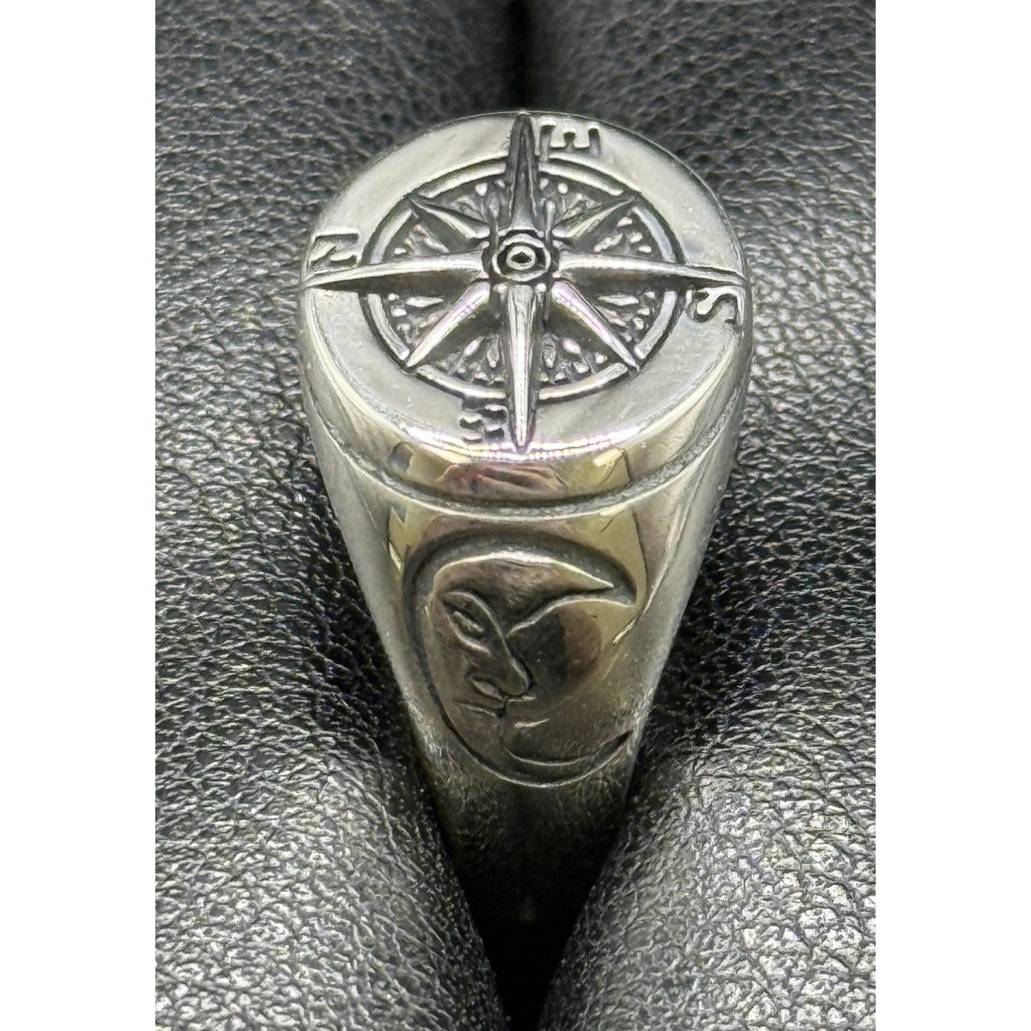 New Condition Sterling Silver Gents Compass Ring Size 9.50