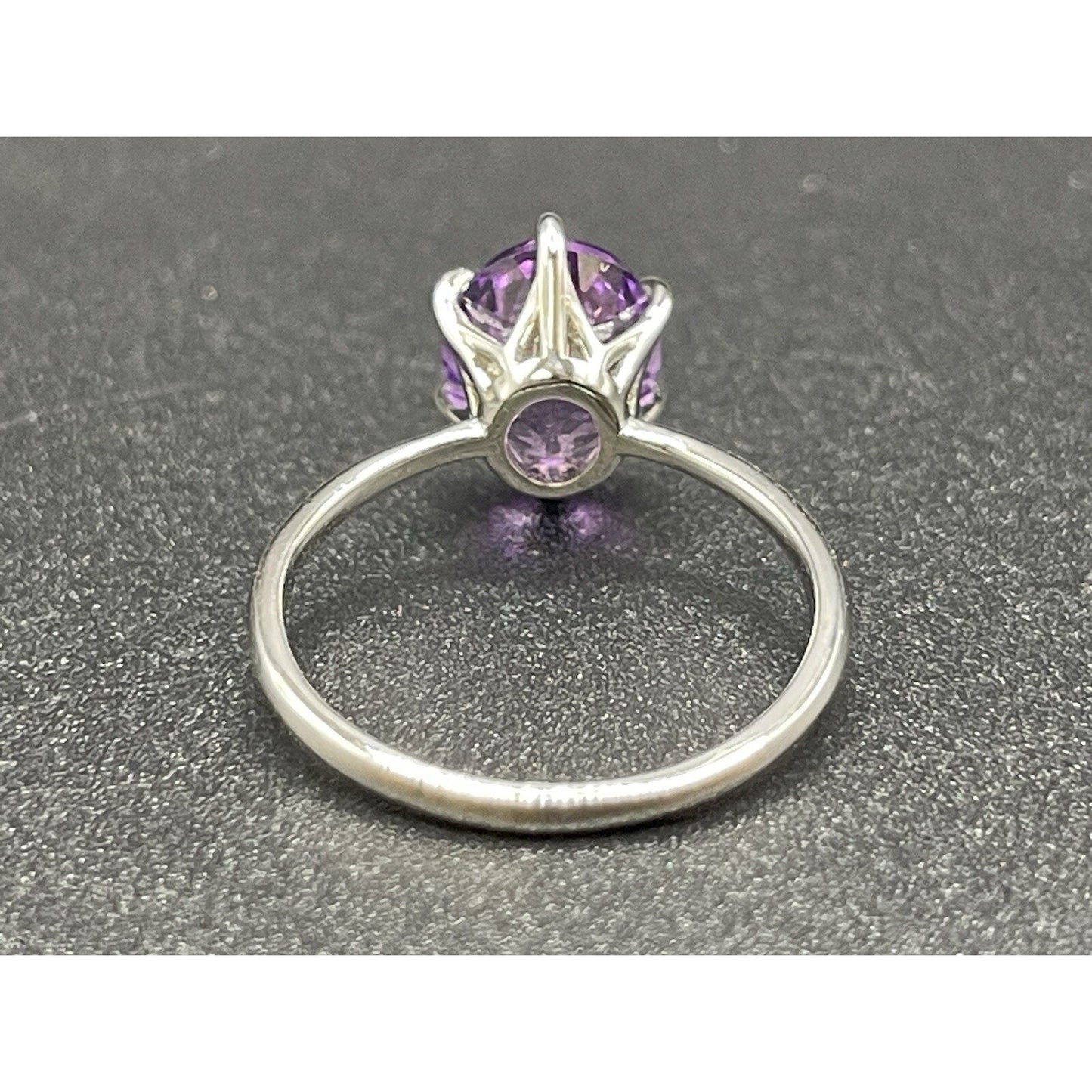 New Condition Sterling Silver Amethyst Solitaire 10x8MM Ring Size 6.00