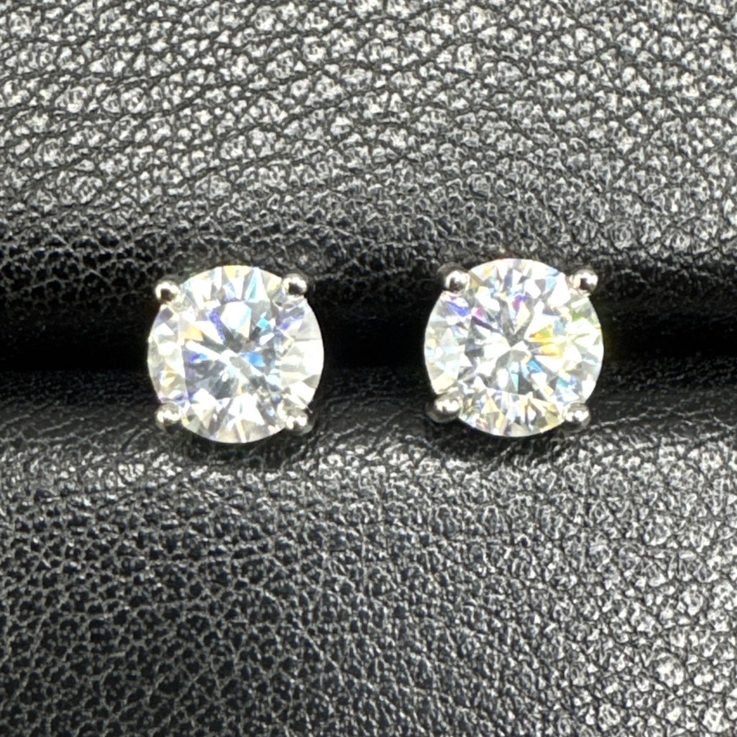 New Condition Sterling Silver 2 Carat Total Moissanite Stud Earrings GRA 925
