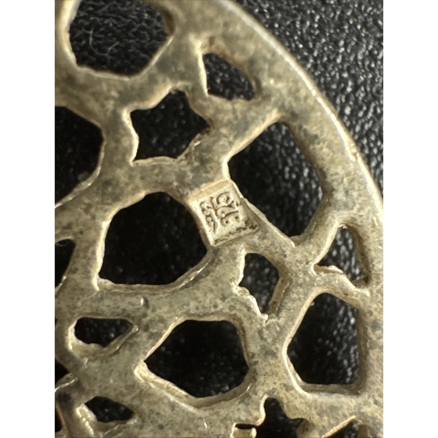 7.5” Sterling Silver Openwork Medallion Pearl Bracelet 925 T29