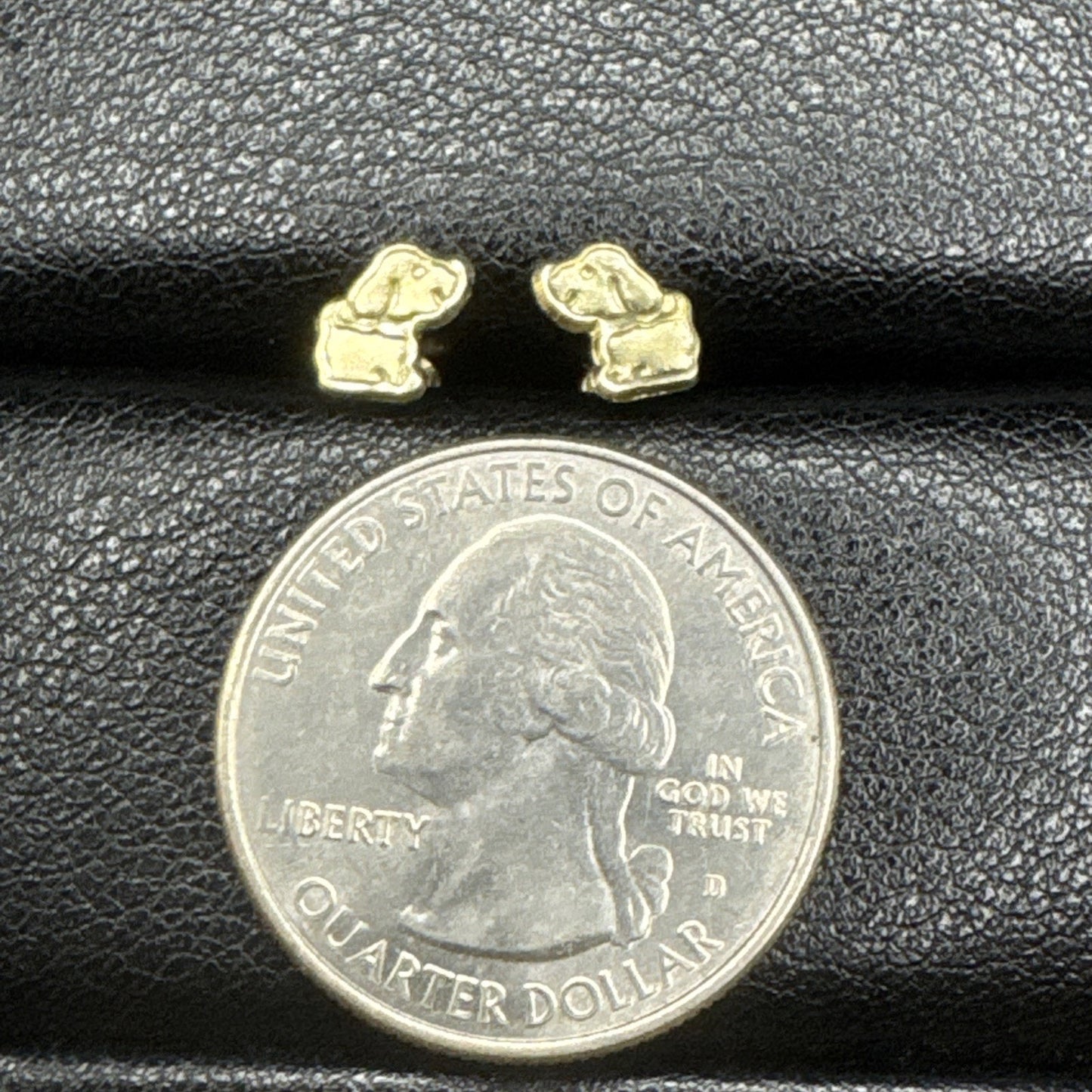 New Condition 14k Gold Dainty Puppy Dog Comfort Back Stud Earrings