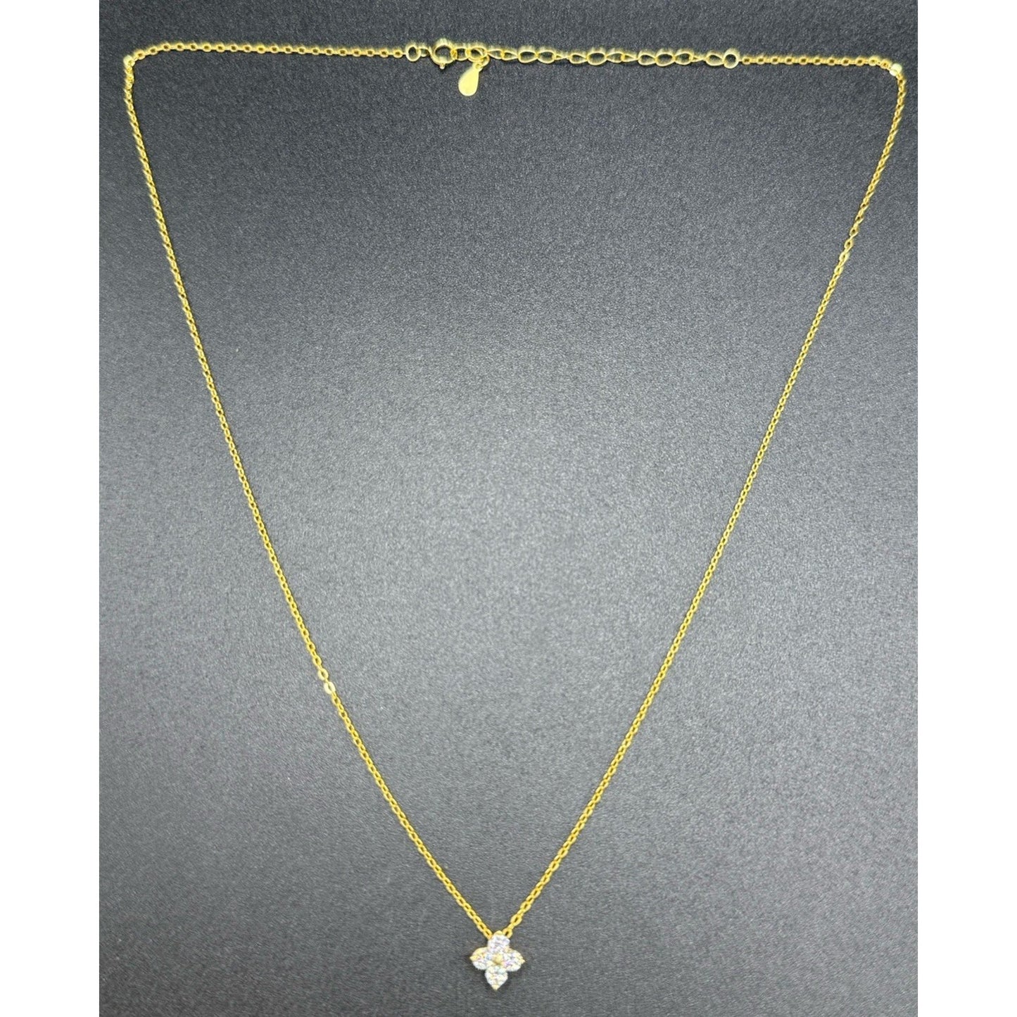 New Condition 18” Gold Sterling Silver Moissanite Clover Pendant Necklace GRA