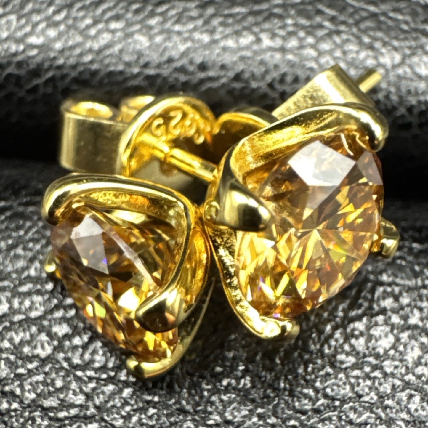 New Condition Gold Sterling Silver 2 CT Champagne Moissanite Stud Earrings GRA