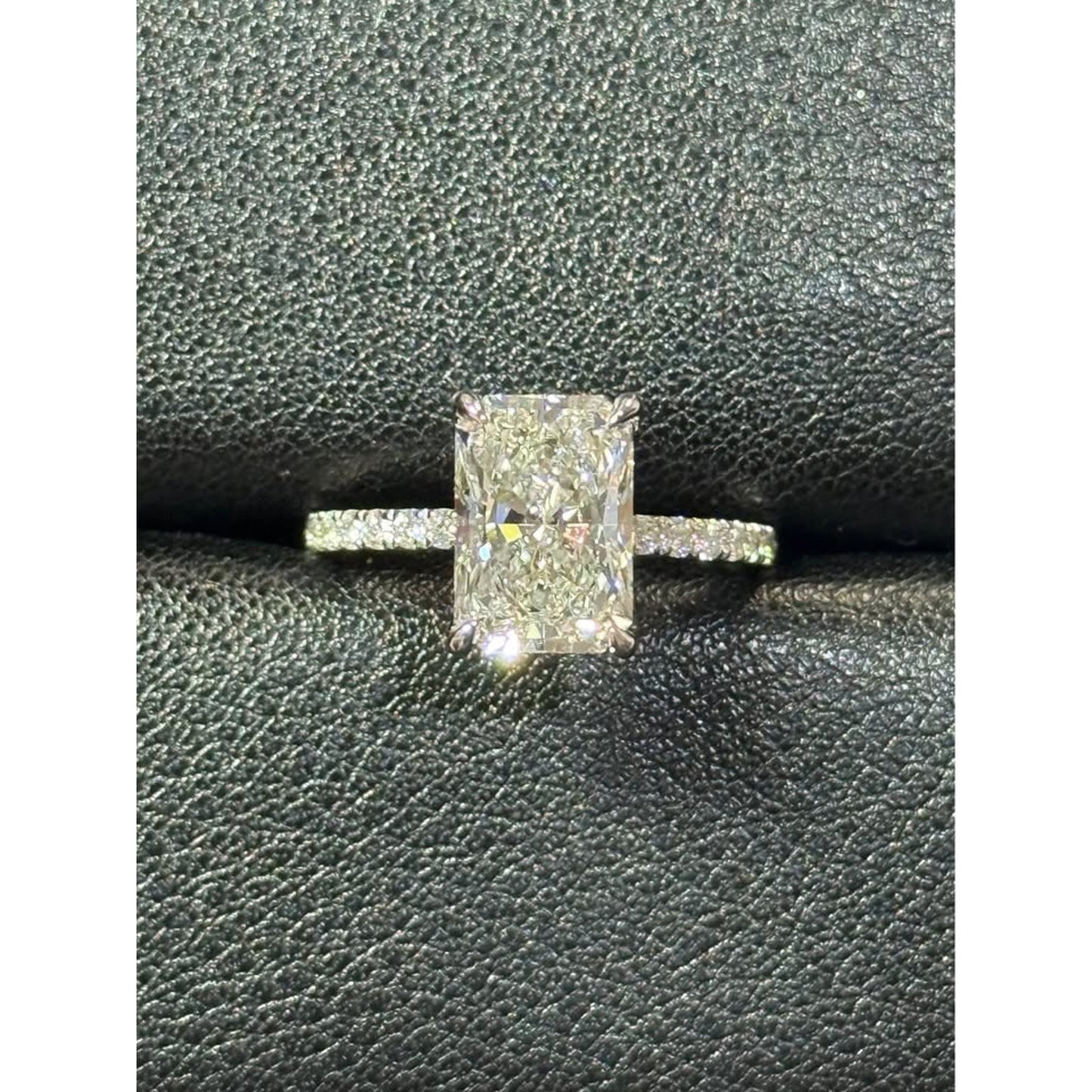 14k White Gold 3.07 Radiant E Color VVS2 Clarity IGI Ring IGI Brand New Ring 3.58 Total Weight