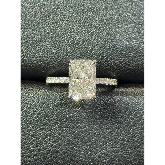 14k White Gold 3.07 Radiant E Color VVS2 Clarity IGI Ring IGI Brand New Ring 3.58 Total Weight