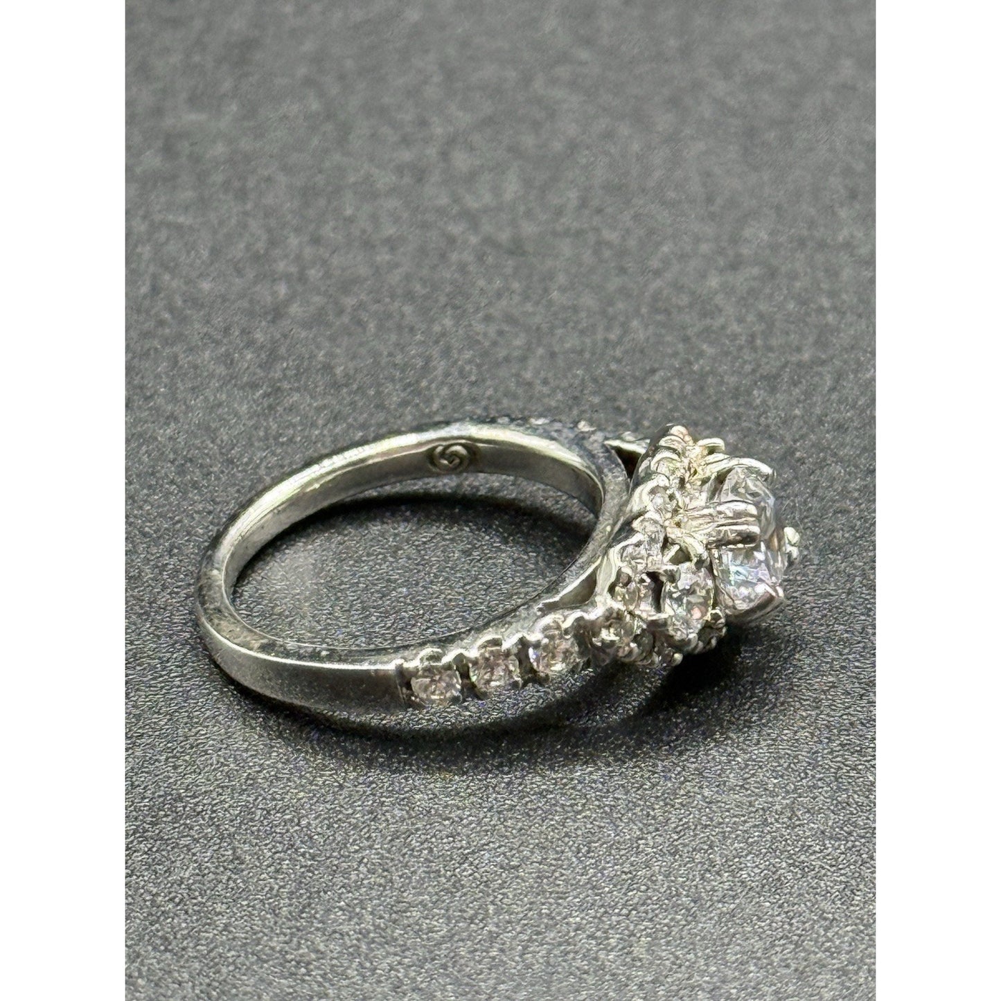 EUC Sterling Silver Cubic Zirconia 3-Stone Halo Ring Size 6.25 Q23