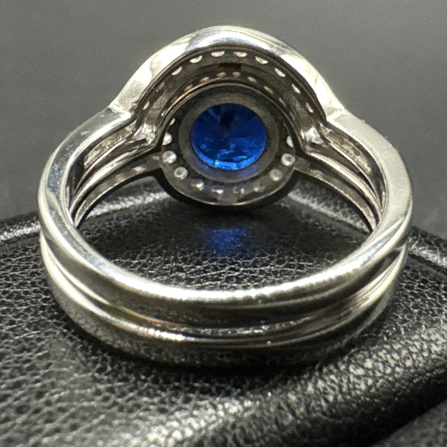 New Condition Sterling Silver Blue CZ Wedding Rings Set 925 Size 8