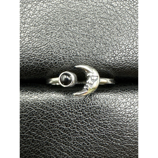 New Condition Sterling Silver Onyx Crescent Moon Ring 925 Size 7