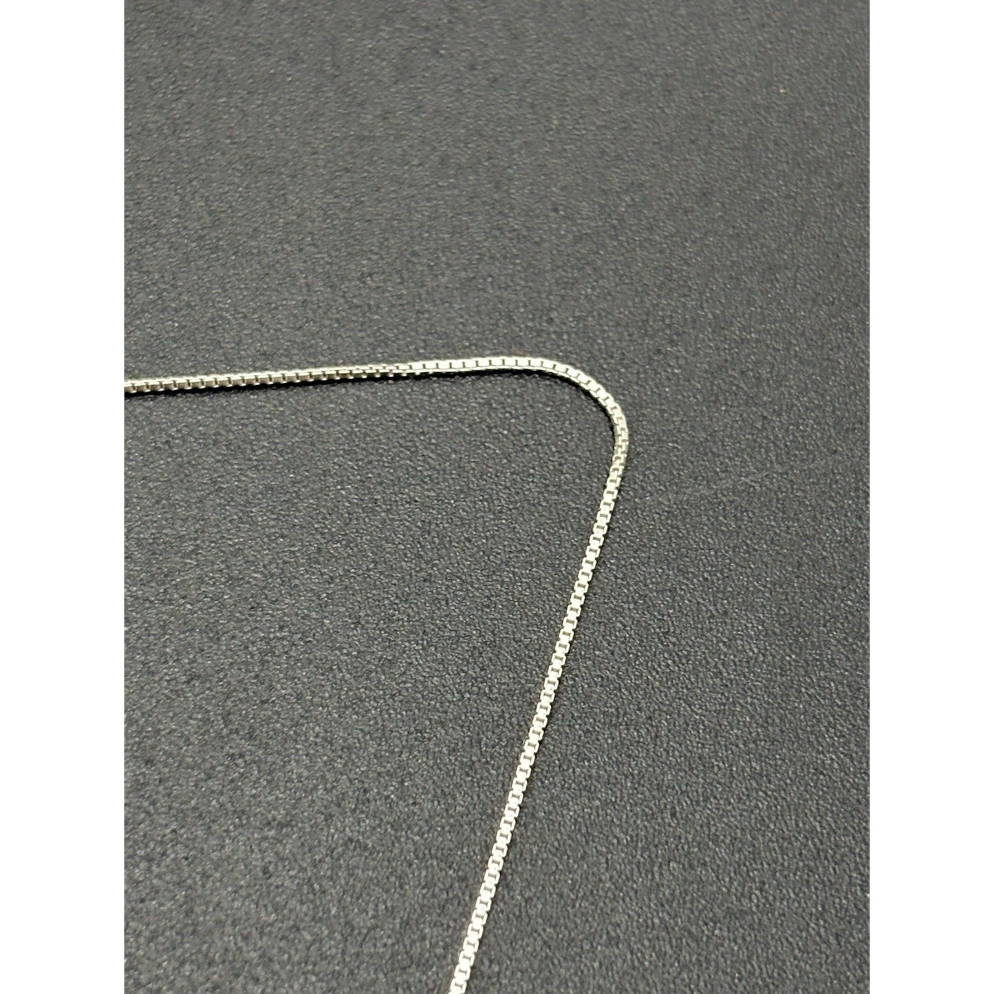 New Condition 18" Sterling Silver Paw Print Moonstone Pendant Necklace