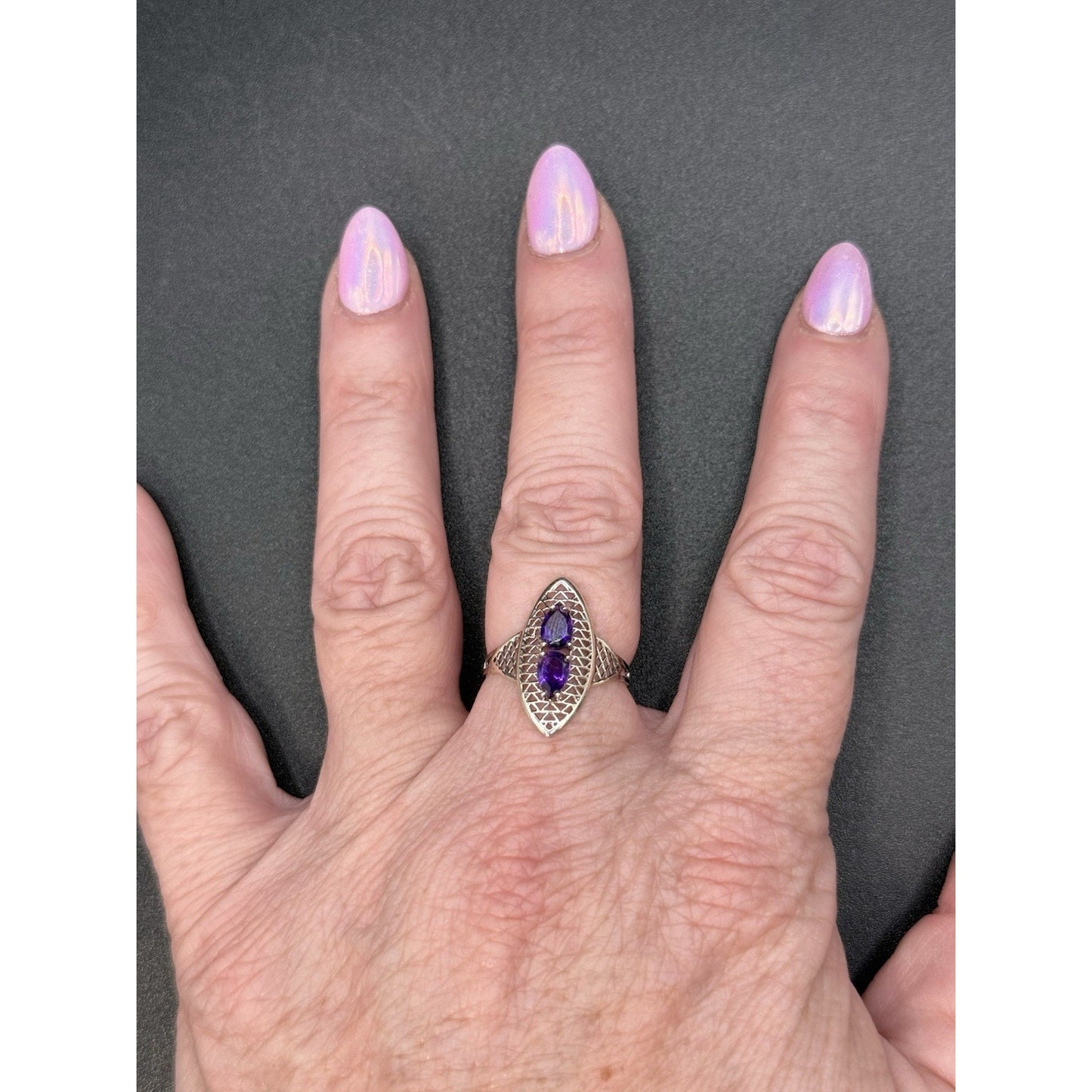 EUC Sterling Silver Double Amethyst Oblong Ring Size 8.00 Q24