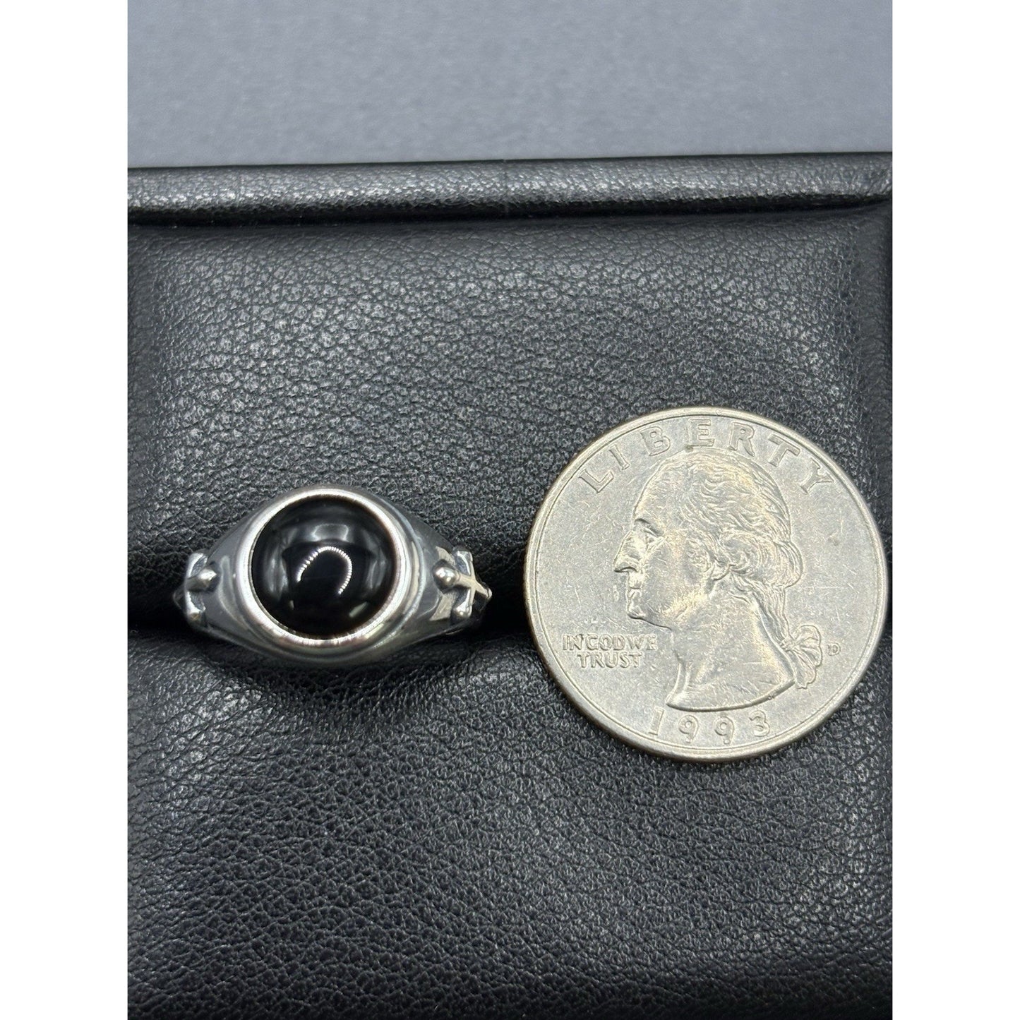 New Condition Sterling Silver Onyx Cross Ring Size 7 Free Shipping