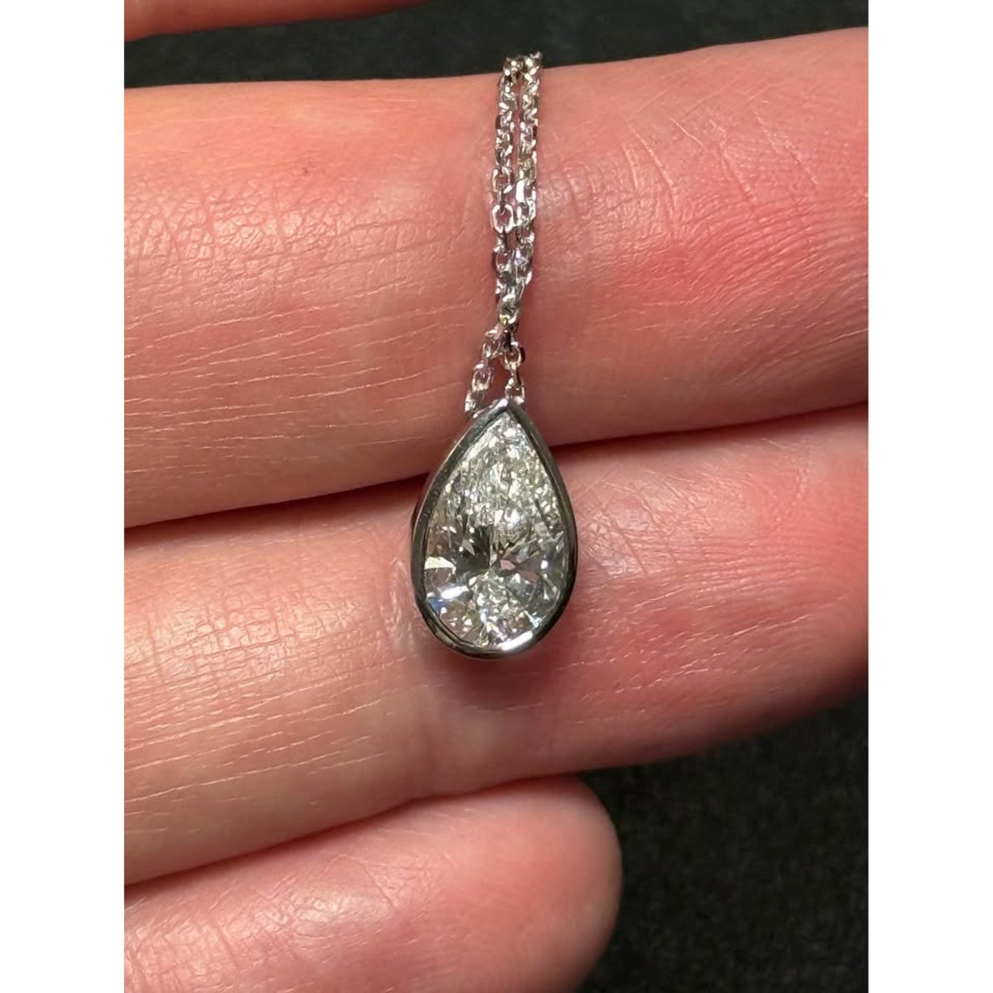 14k White Gold 2.04 Carat Lab Grown Pear Brilliant Diamond E Color VS1 Clarity Necklace IGI