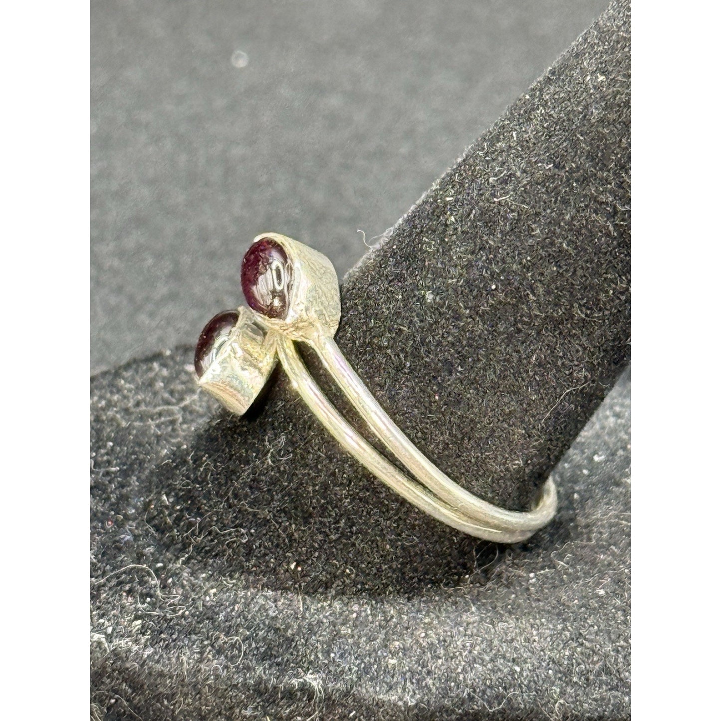 EUC Sterling Silver Double Rhodolite Garnet Ring Size 9.00 Q24