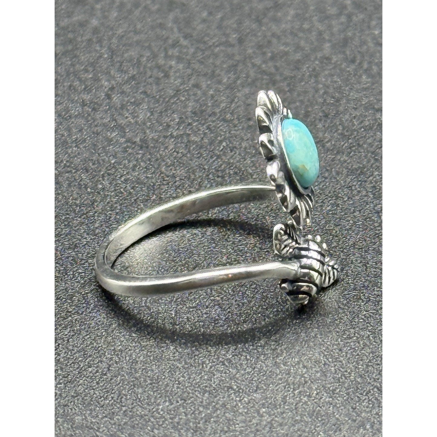 New Condition Sterling Silver Turquoise Flower Bee Ring Size 7.00 Adjustable