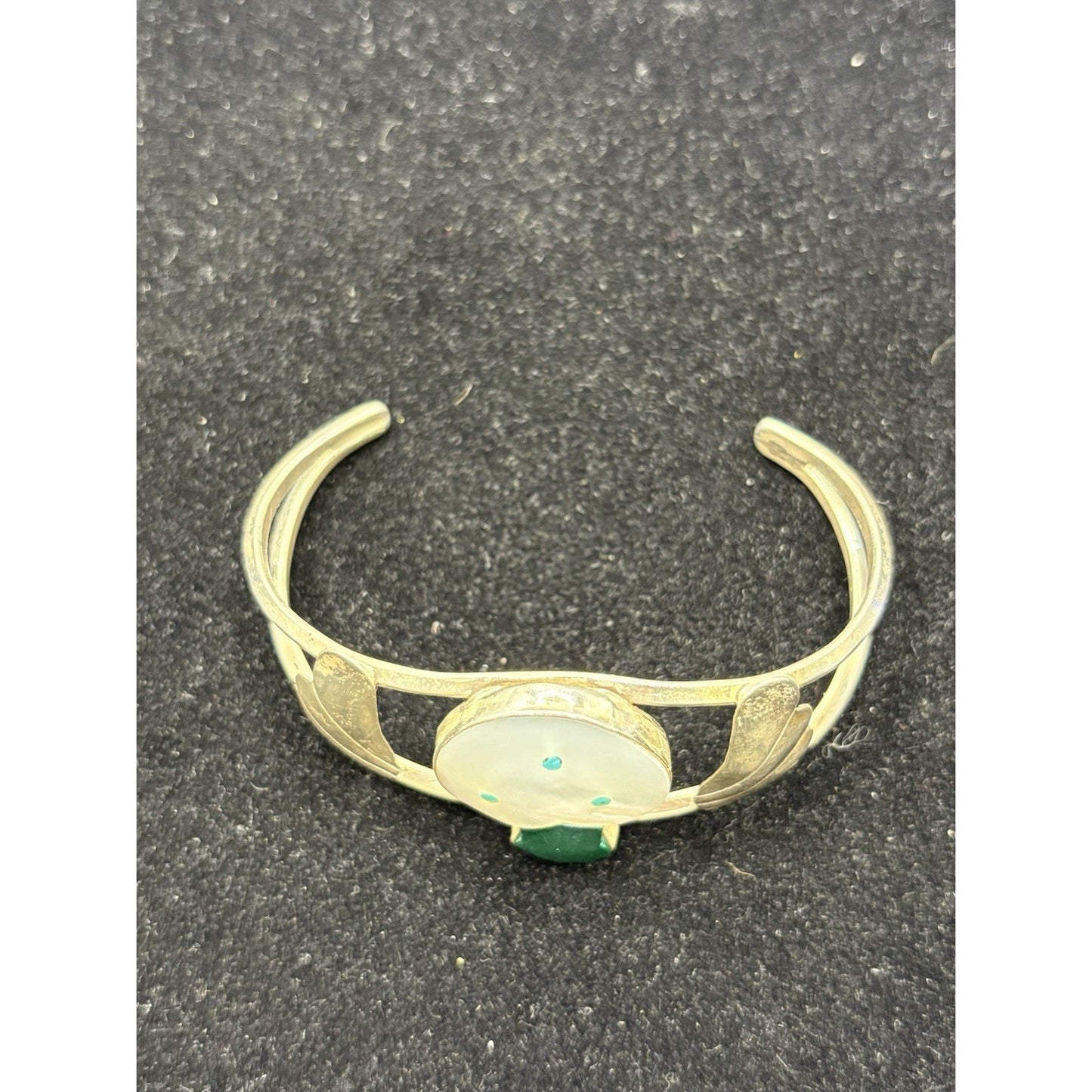 Zuni Sterling Silver Mushroom Malachite Mother Pearl Cuff Bracelet W17