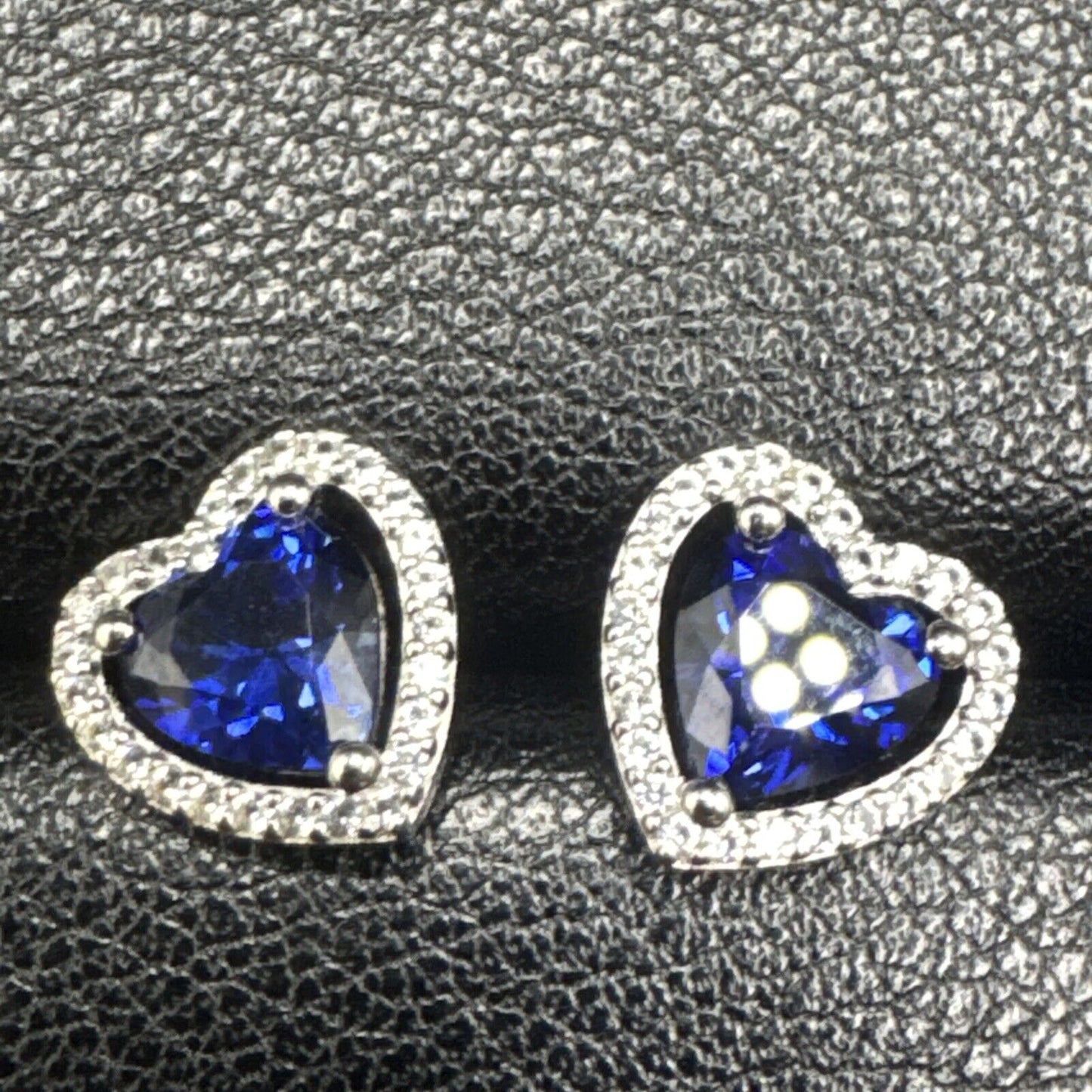 New Condition Sterling Silver Lab Sapphire Heart Stud Earrings 925