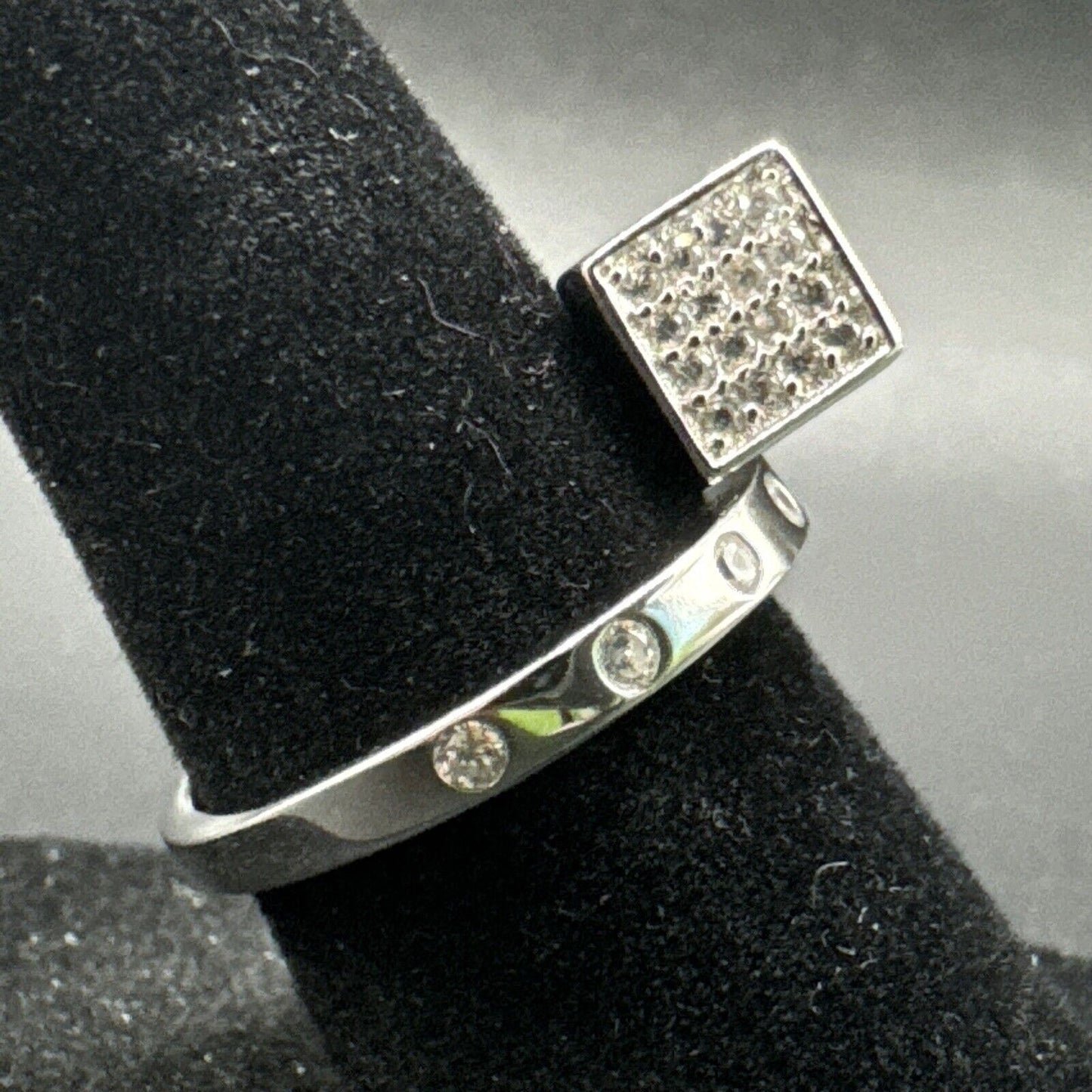 New Condition Sterling Silver Pavé Nail Ring 925 Size 7.00