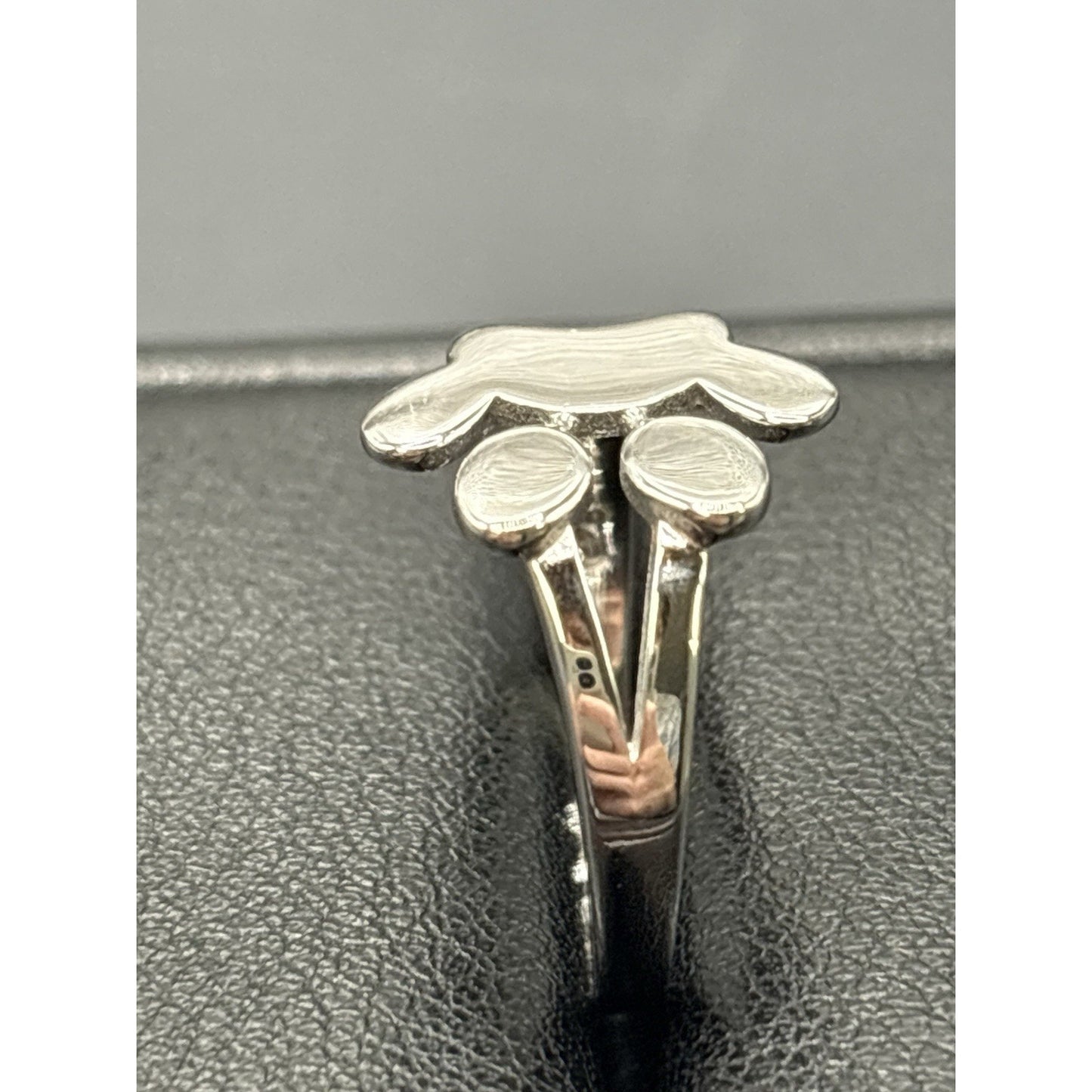 New Condition Sterling Silver Paw Print Ring Size 9 Adjustable