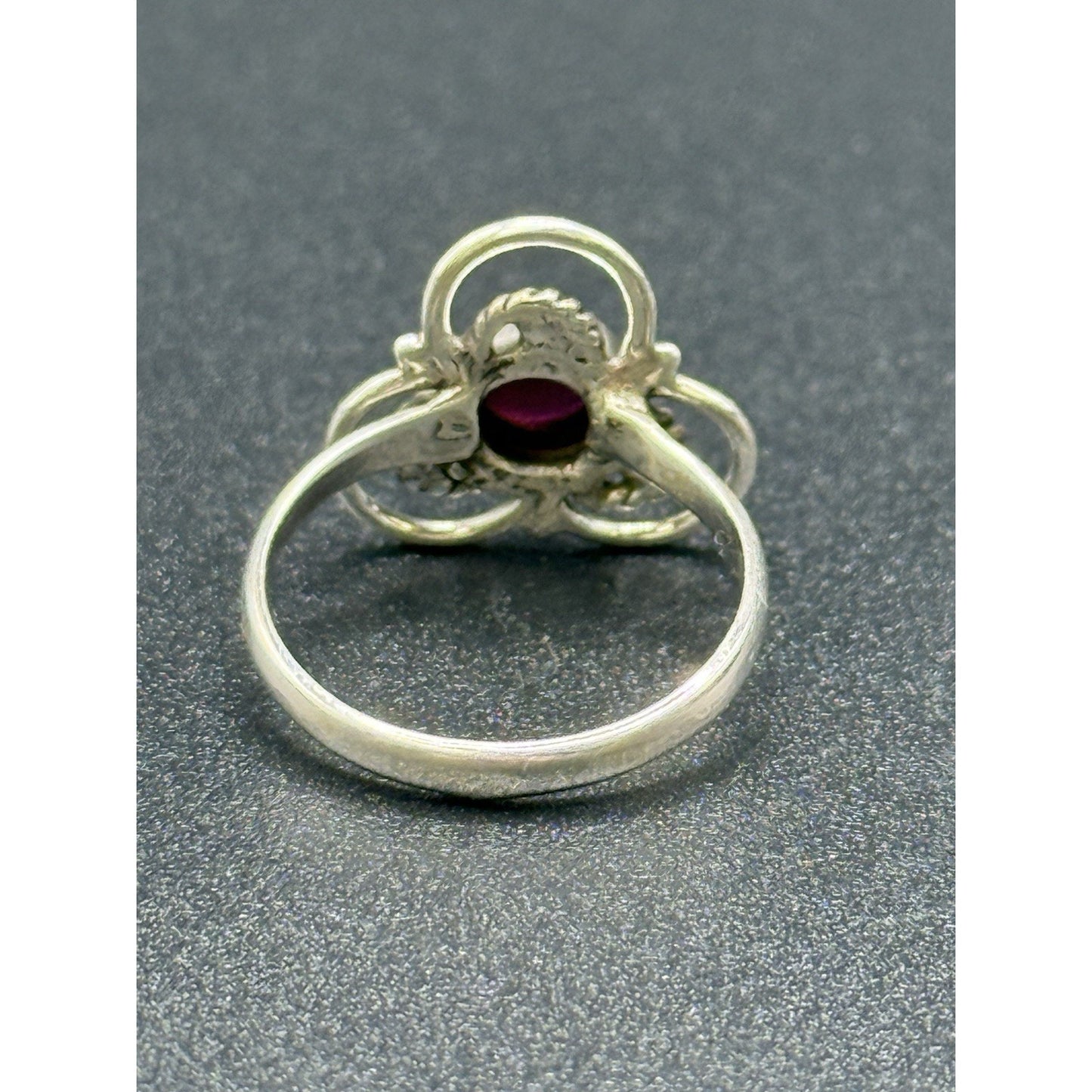 EUC Sterling Silver Genuine Rhodolite Garnet Ring Size 6.00 Q7