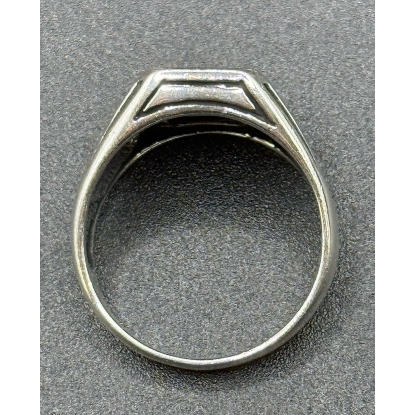 New Condition Sterling Silver Tigers Eye Gents Ring Size 10.00