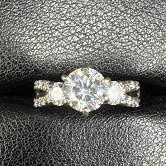 EUC Sterling Silver CZ Split Shank Ring 925 Size 6.5 #8 P2