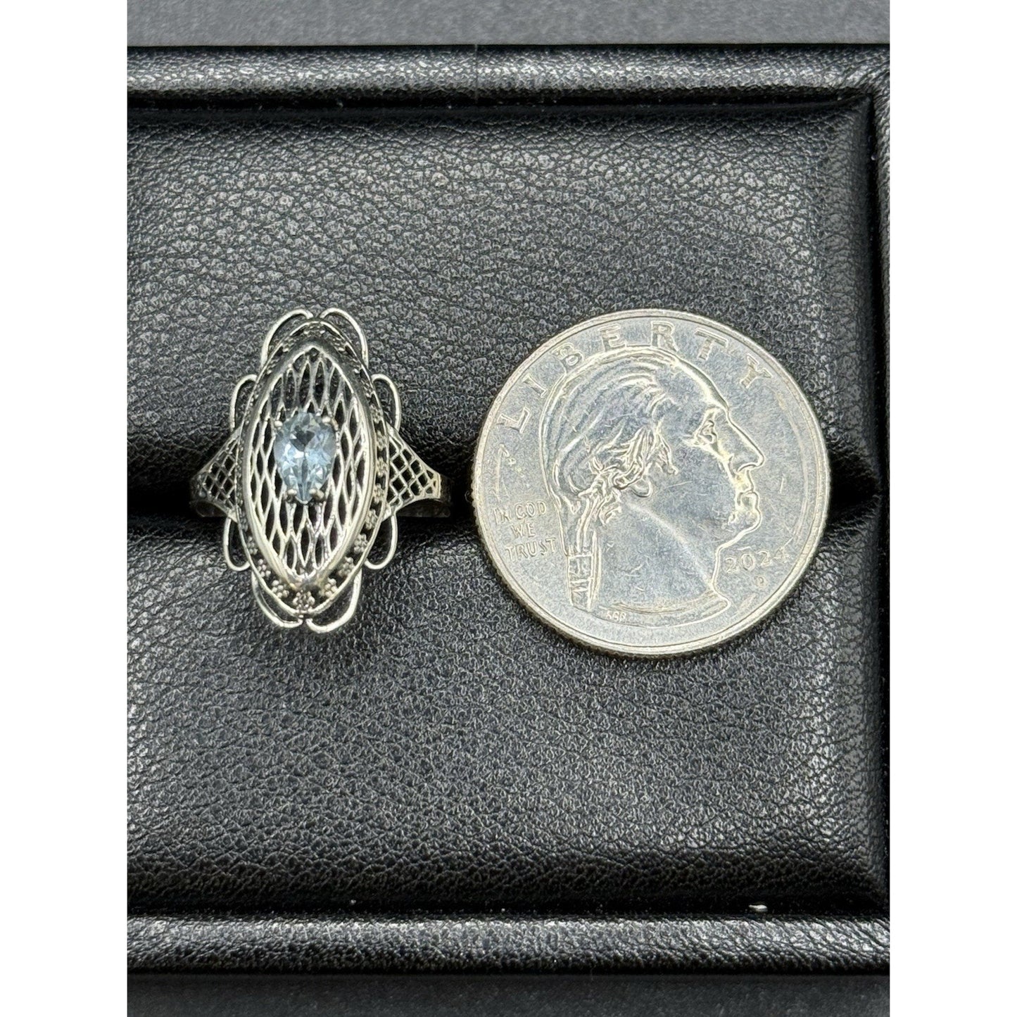 EUC Sterling Silver Genuine Blue Topaz Filigree Ring Size 7.00 925 Q21